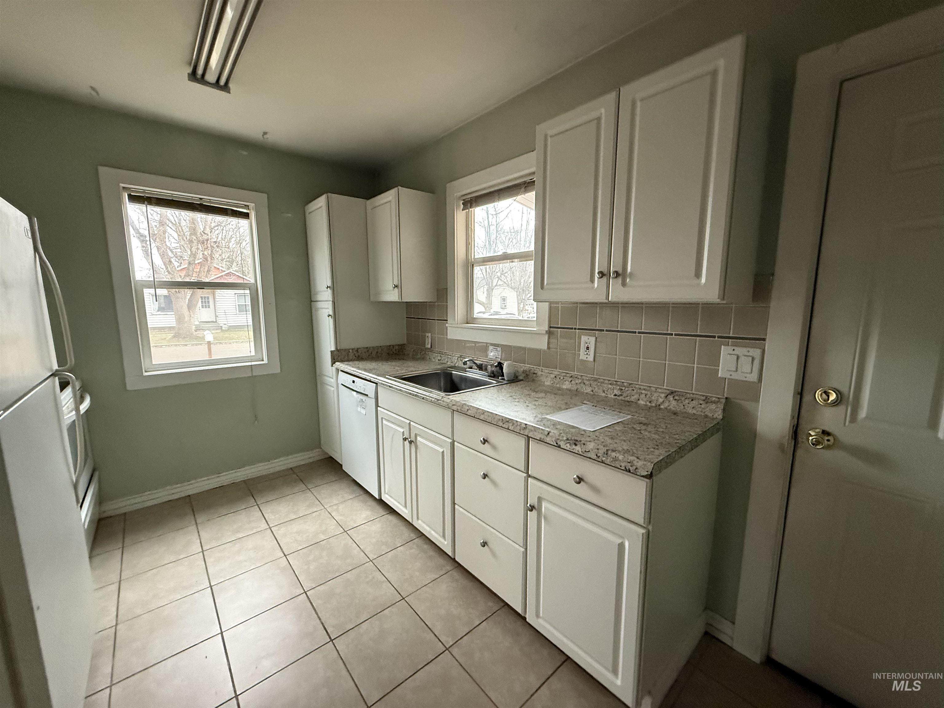 1911 Lansing Ave, Caldwell, Idaho 83605, 2 Bedrooms, 1 Bathroom, Residential For Sale, Price $294,000,MLS 98972900