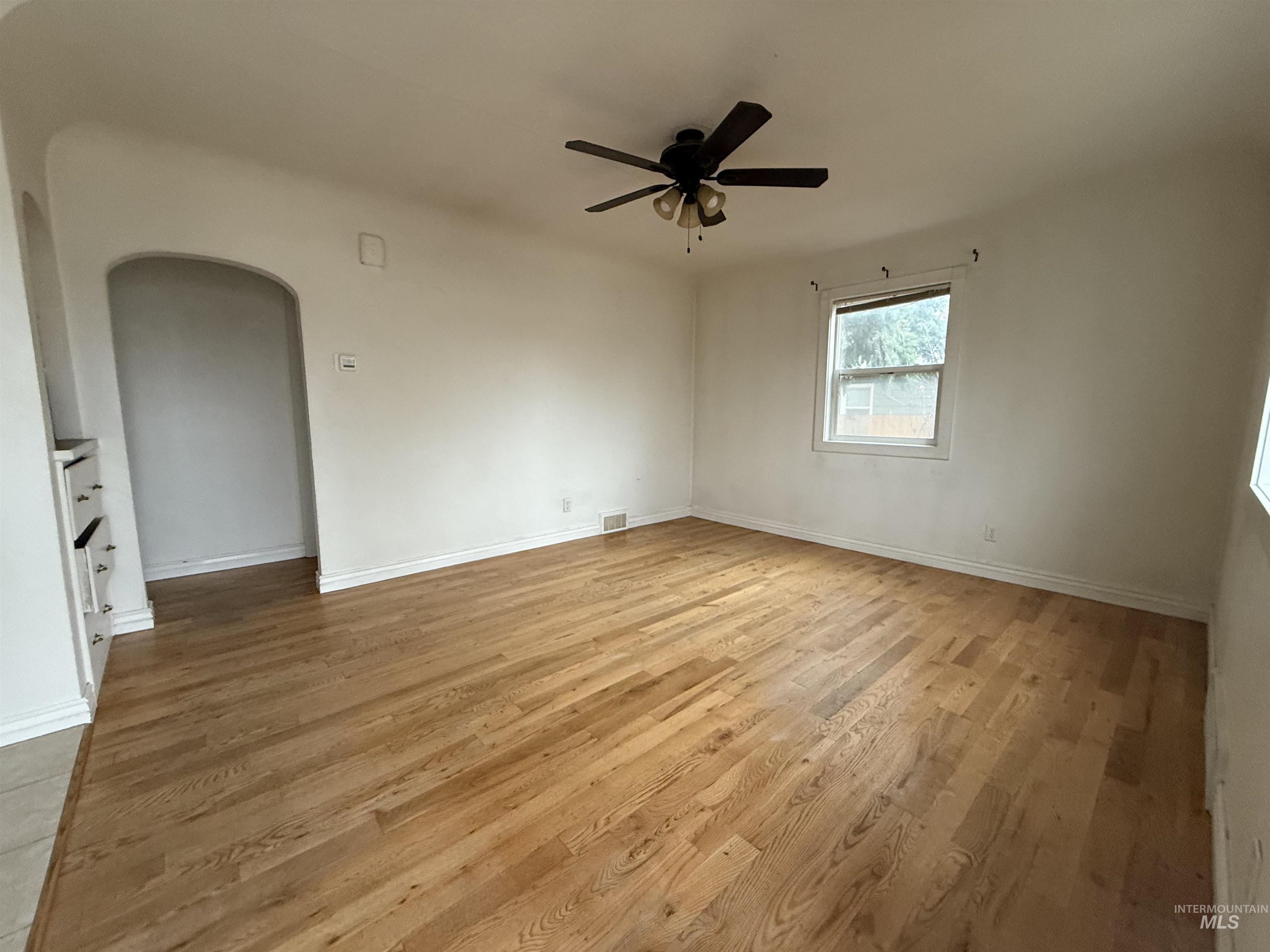 1911 Lansing Ave, Caldwell, Idaho 83605, 2 Bedrooms, 1 Bathroom, Residential For Sale, Price $294,000,MLS 98972900