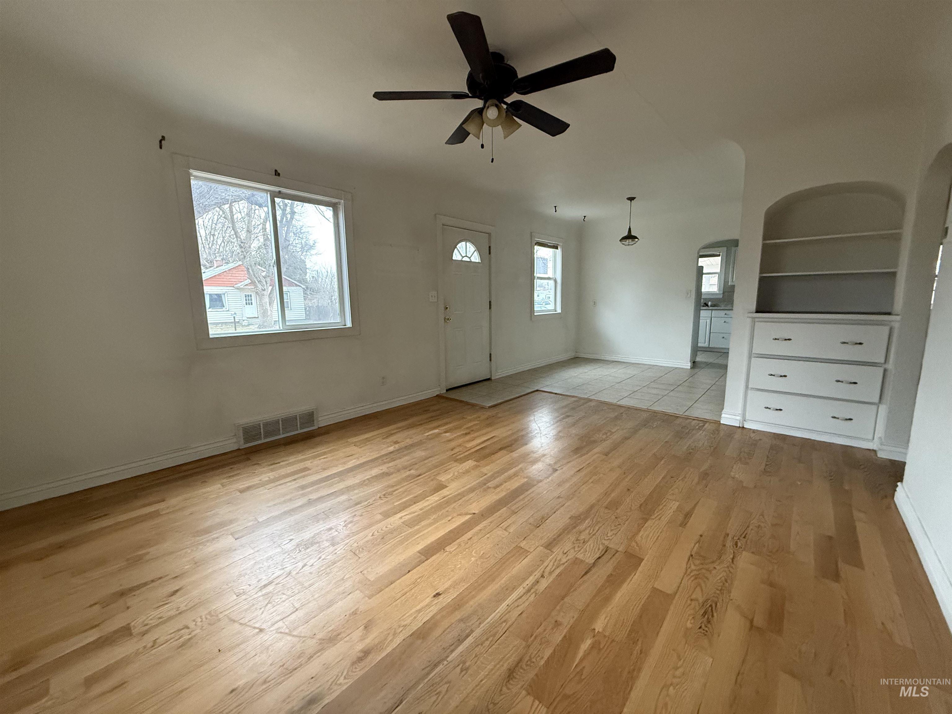 1911 Lansing Ave, Caldwell, Idaho 83605, 2 Bedrooms, 1 Bathroom, Residential For Sale, Price $294,000,MLS 98972900