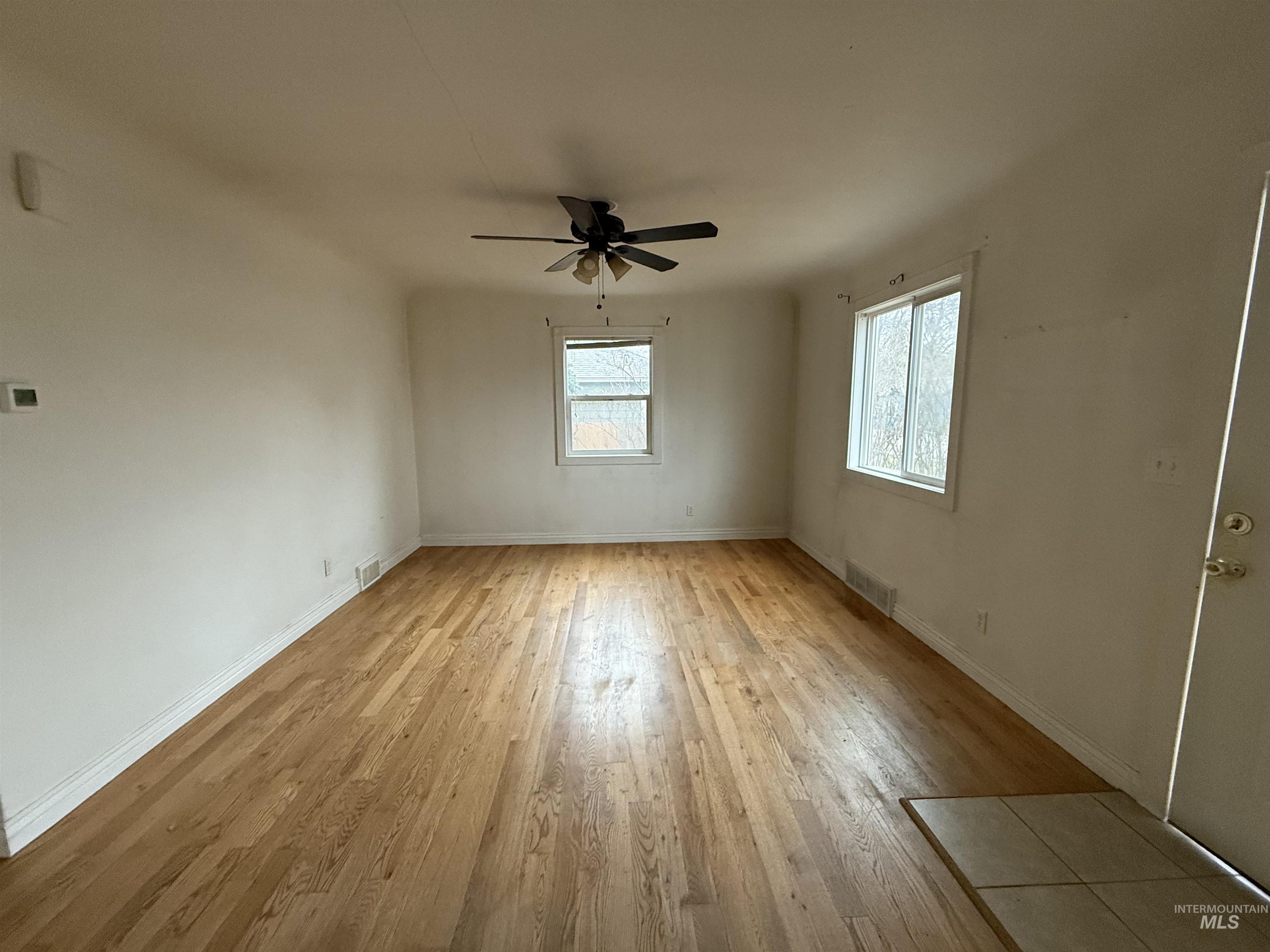 1911 Lansing Ave, Caldwell, Idaho 83605, 2 Bedrooms, 1 Bathroom, Residential For Sale, Price $294,000,MLS 98972900