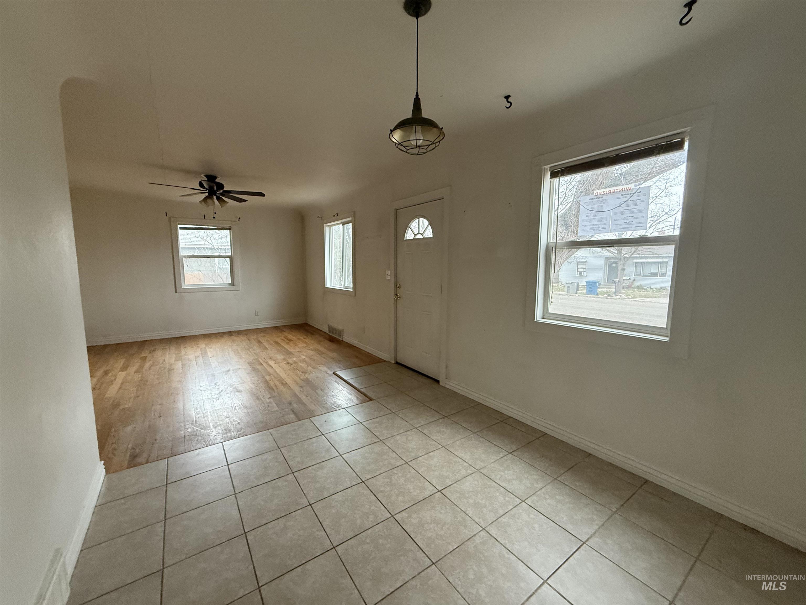 1911 Lansing Ave, Caldwell, Idaho 83605, 2 Bedrooms, 1 Bathroom, Residential For Sale, Price $294,000,MLS 98972900