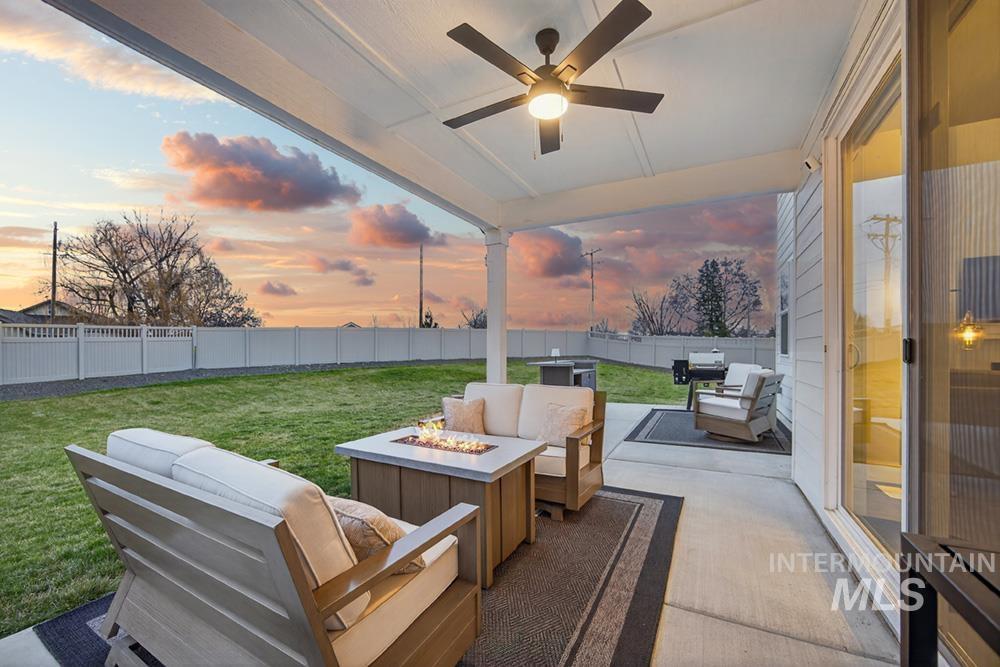 18228 N Rain Dance Way, Nampa, Idaho 83687, 5 Bedrooms, 3 Bathrooms, Residential For Sale, Price $598,000,MLS 98972902