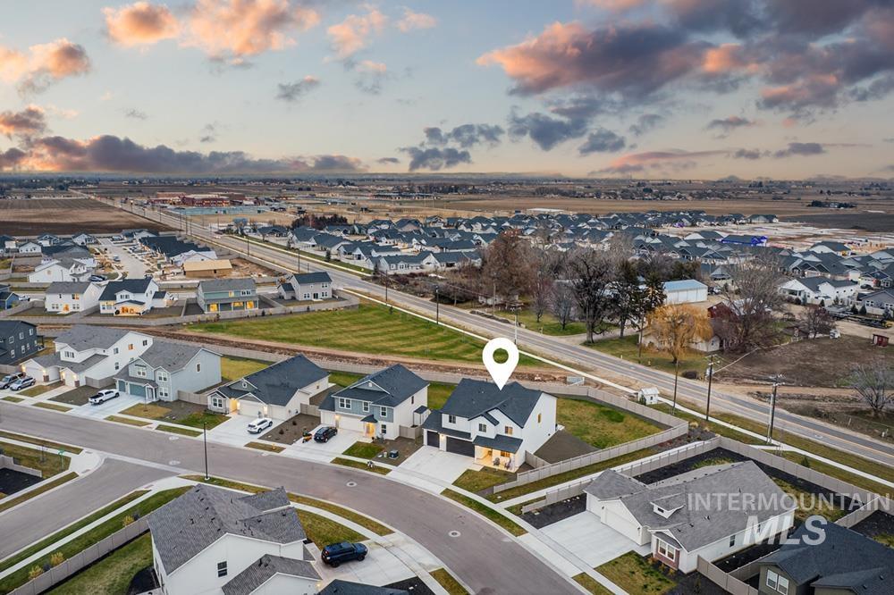 18228 N Rain Dance Way, Nampa, Idaho 83687, 5 Bedrooms, 3 Bathrooms, Residential For Sale, Price $598,000,MLS 98972902