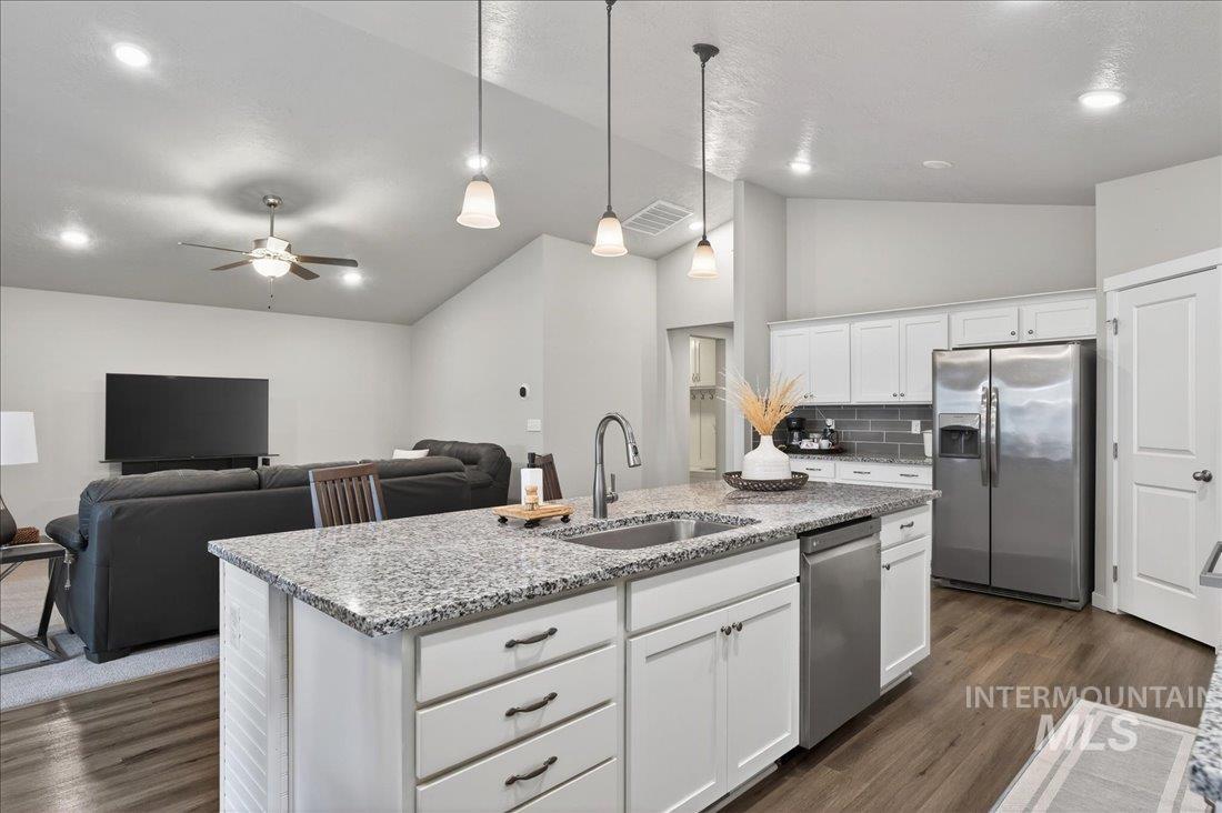 16827 N Cornwallis Way, Nampa, Idaho 83687, 3 Bedrooms, 2 Bathrooms, Residential For Sale, Price $459,000, 98972905