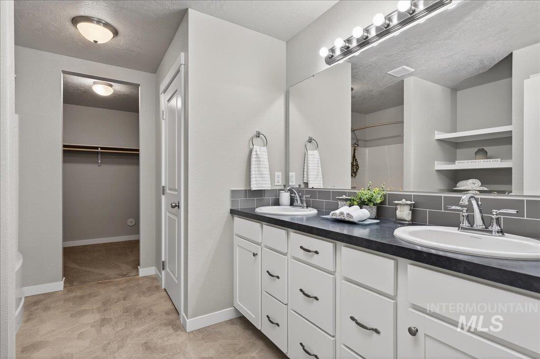 16827 N Cornwallis Way, Nampa, Idaho 83687, 3 Bedrooms, 2 Bathrooms, Residential For Sale, Price $459,000, 98972905