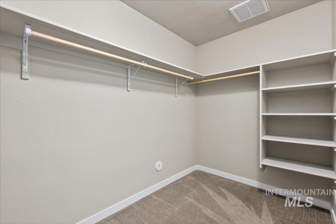 16827 N Cornwallis Way, Nampa, Idaho 83687, 3 Bedrooms, 2 Bathrooms, Residential For Sale, Price $459,000,MLS 98972905