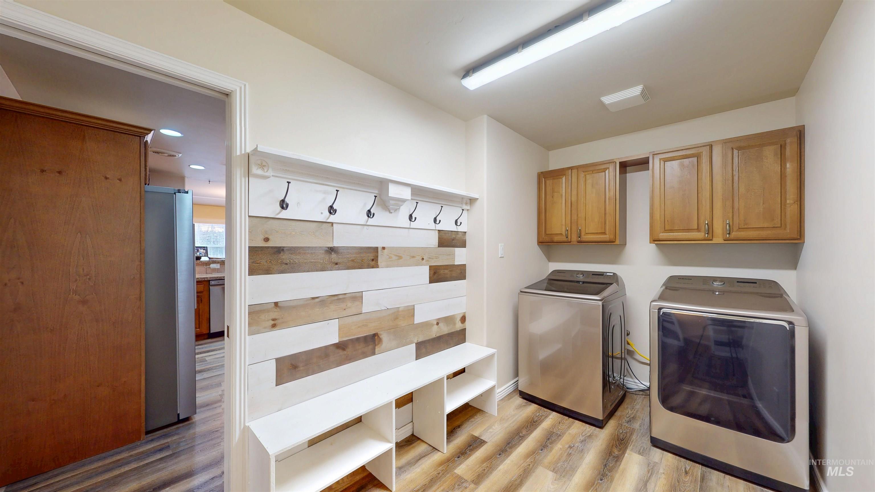 1143 Eastridge Way, Twin Falls, Idaho 83301, 3 Bedrooms, 2.5 Bathrooms, Residential For Sale, Price $595,000,MLS 98972908