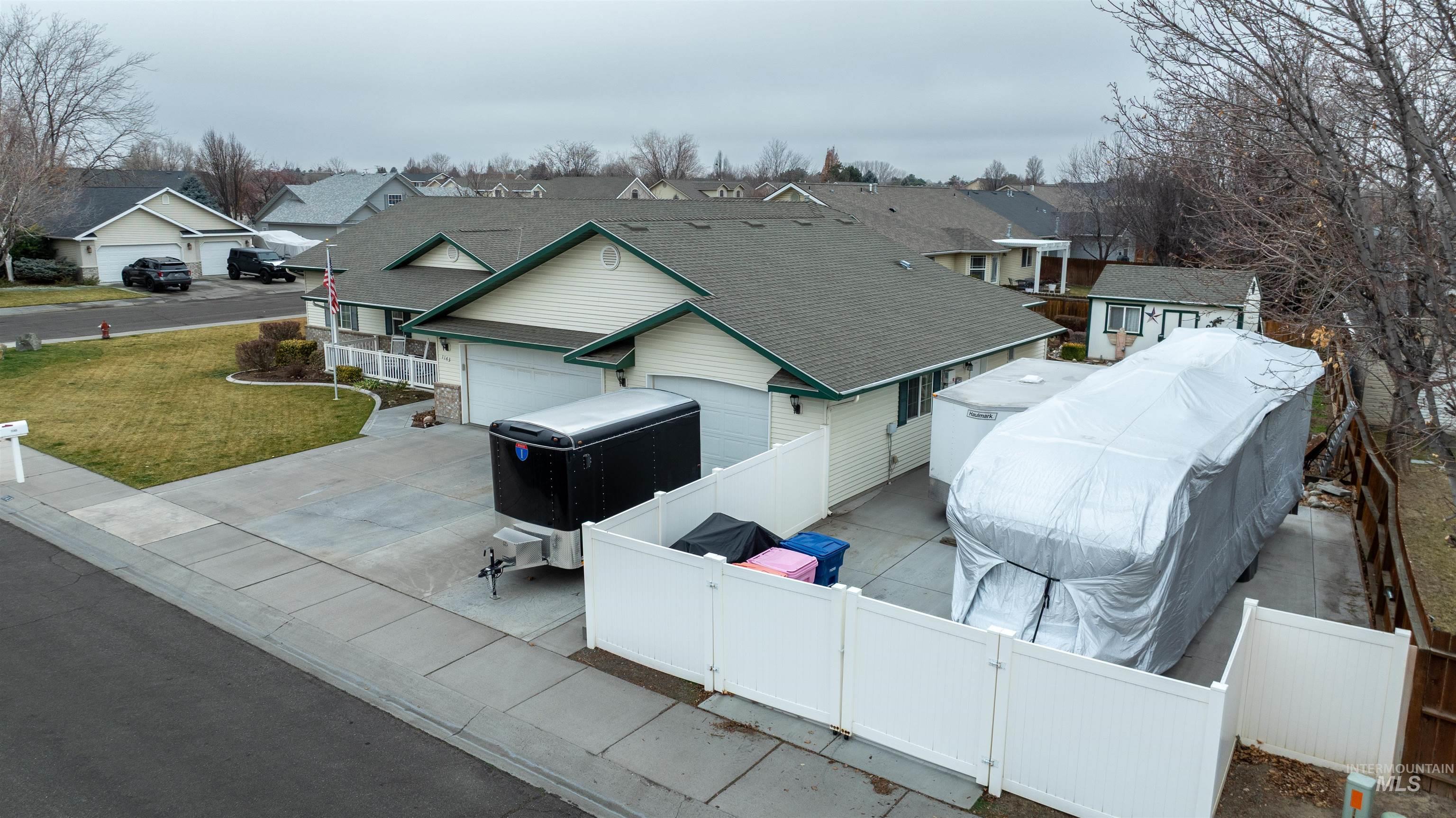 1143 Eastridge Way, Twin Falls, Idaho 83301, 3 Bedrooms, 2.5 Bathrooms, Residential For Sale, Price $595,000,MLS 98972908