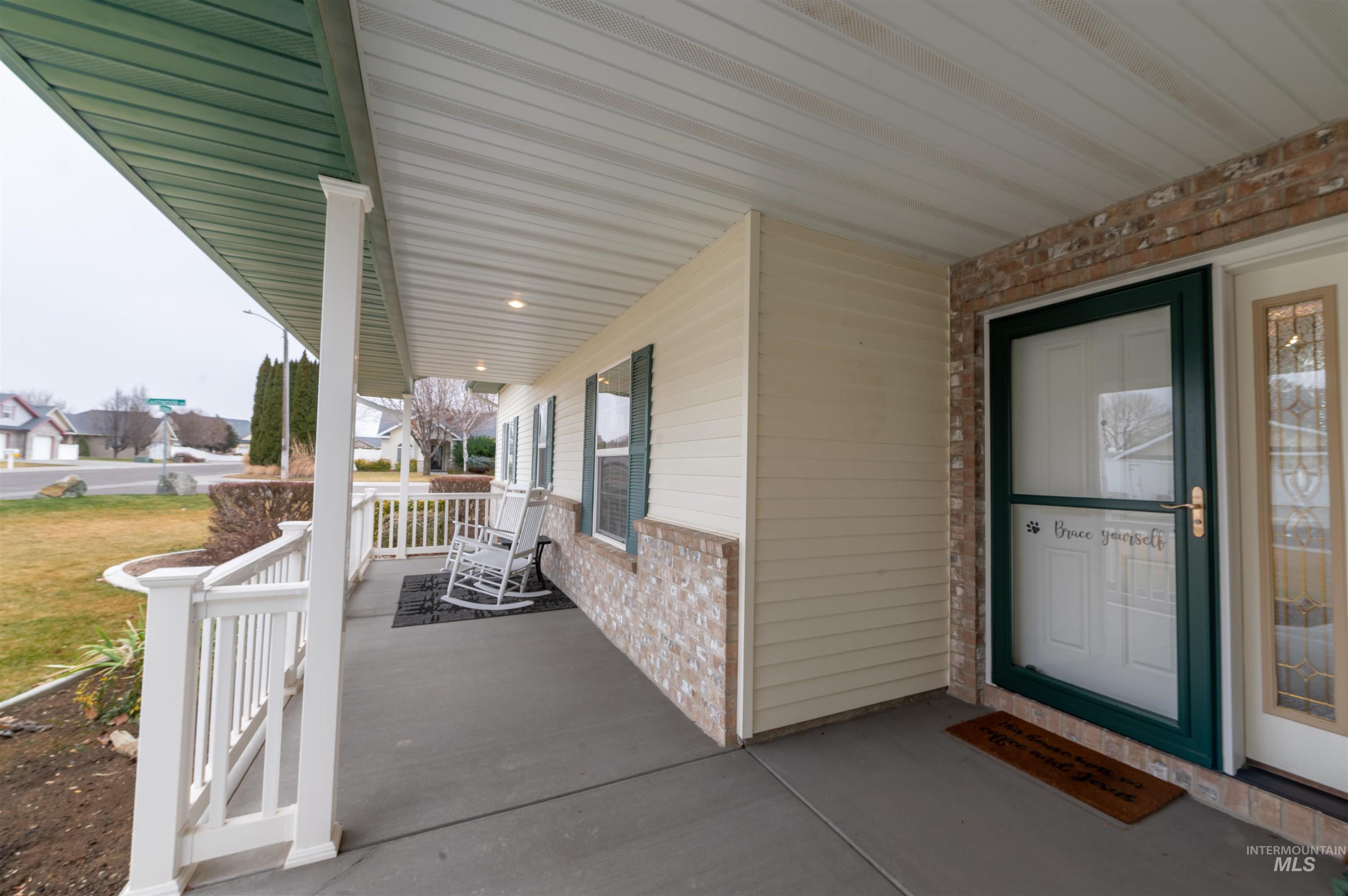 1143 Eastridge Way, Twin Falls, Idaho 83301, 3 Bedrooms, 2.5 Bathrooms, Residential For Sale, Price $595,000,MLS 98972908