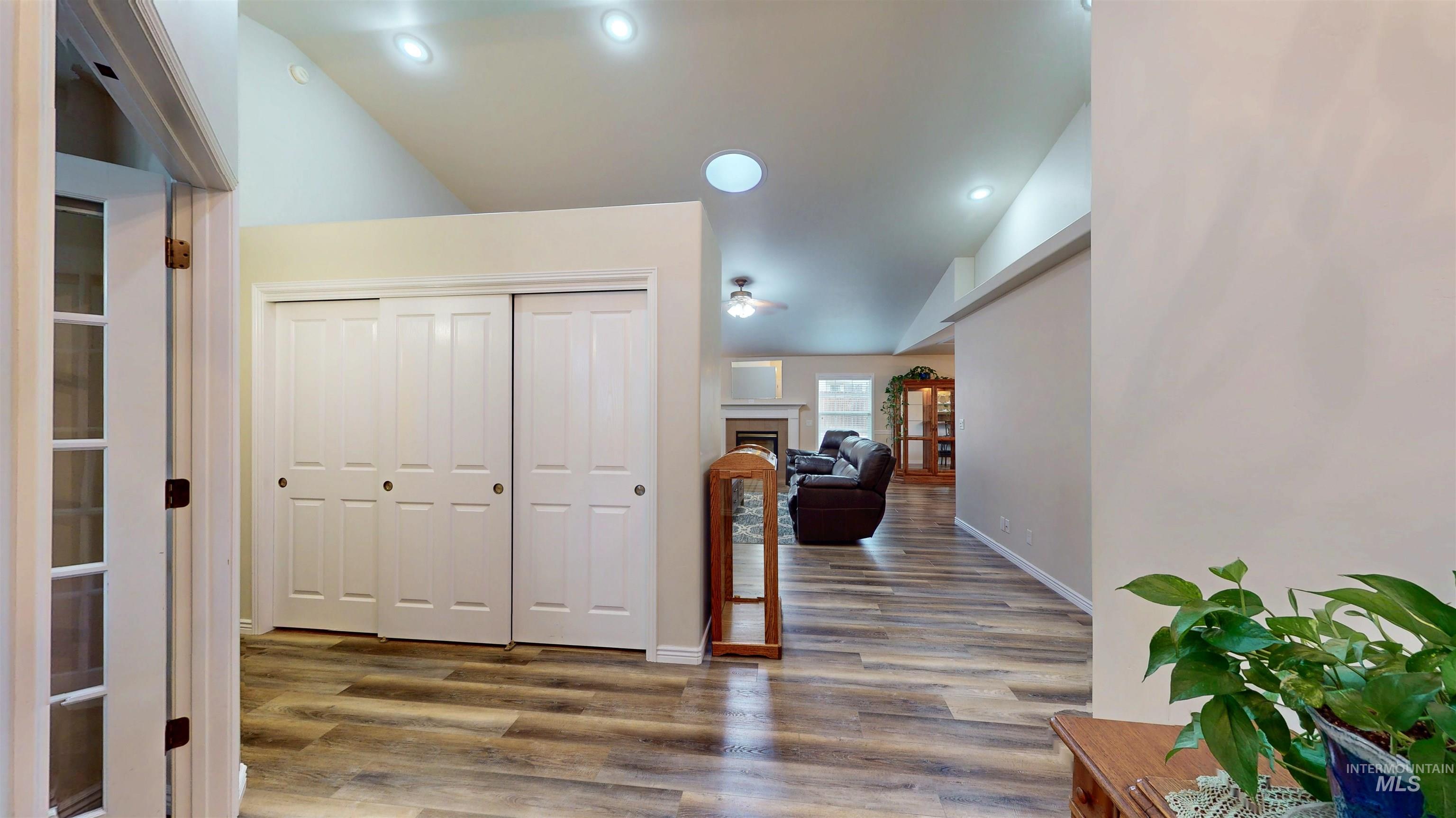 1143 Eastridge Way, Twin Falls, Idaho 83301, 3 Bedrooms, 2.5 Bathrooms, Residential For Sale, Price $595,000,MLS 98972908