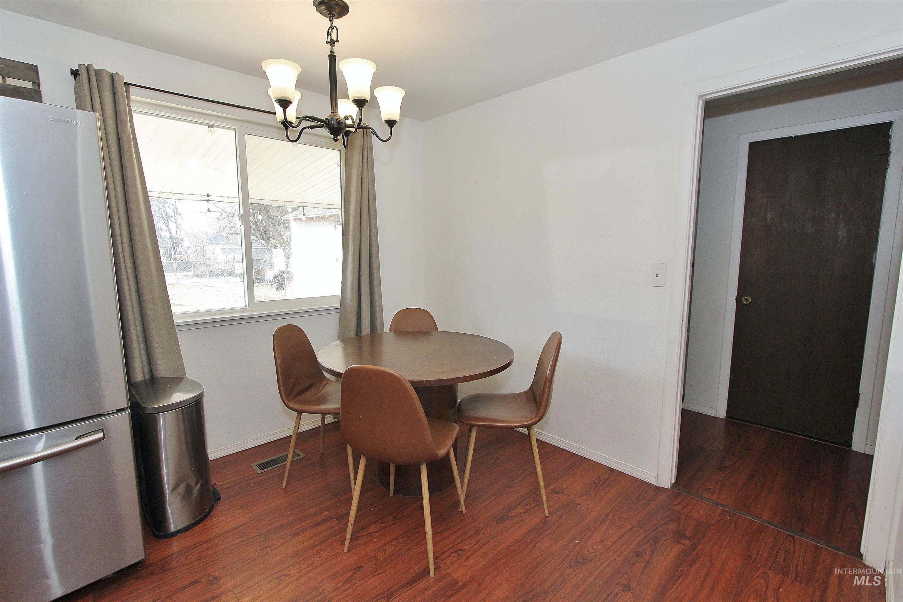 217 W Washington Ave, Homedale, Idaho 83628, 3 Bedrooms, 2 Bathrooms, Residential For Sale, Price $309,900,MLS 98972912