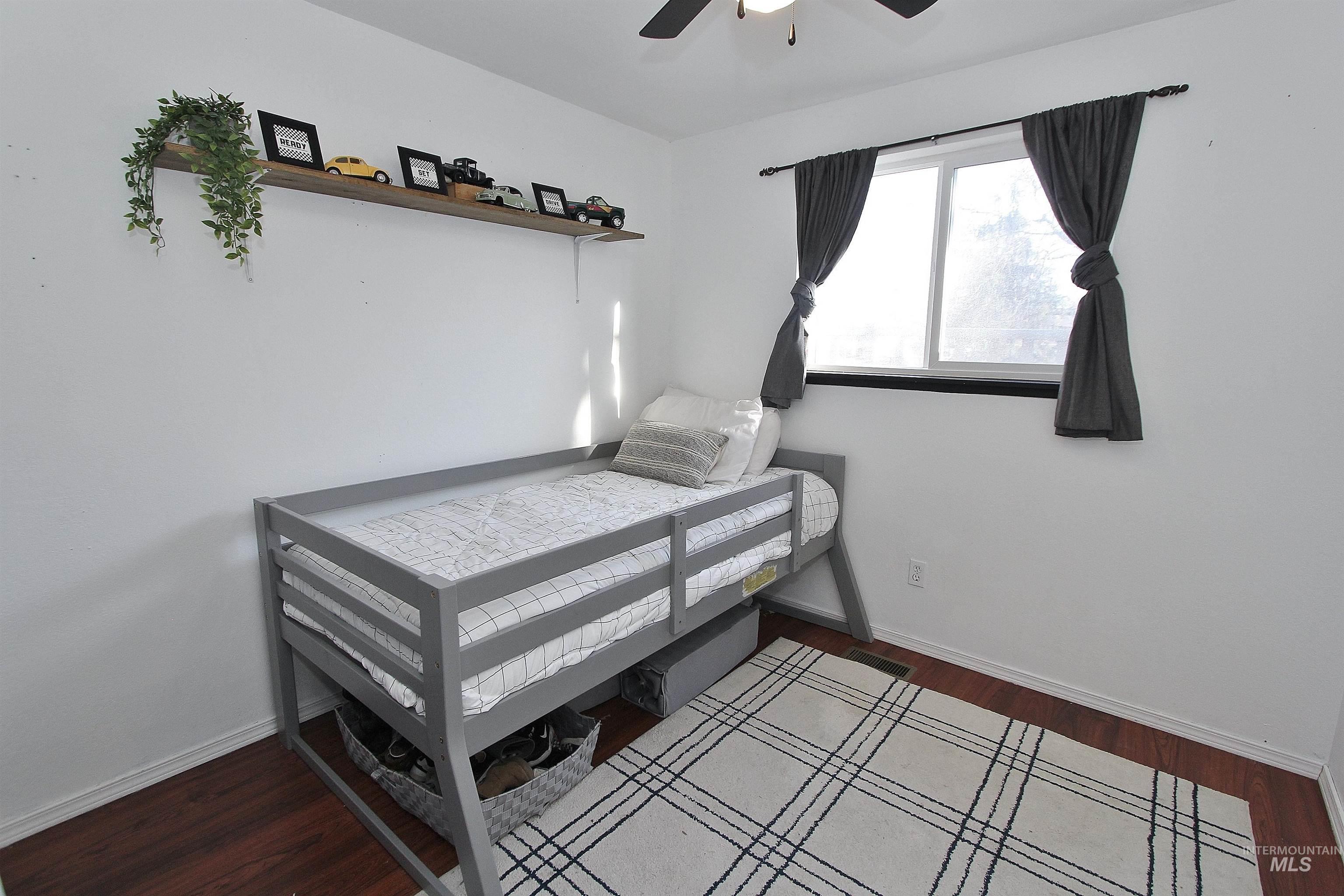 217 W Washington Ave, Homedale, Idaho 83628, 3 Bedrooms, 2 Bathrooms, Residential For Sale, Price $309,900,MLS 98972912