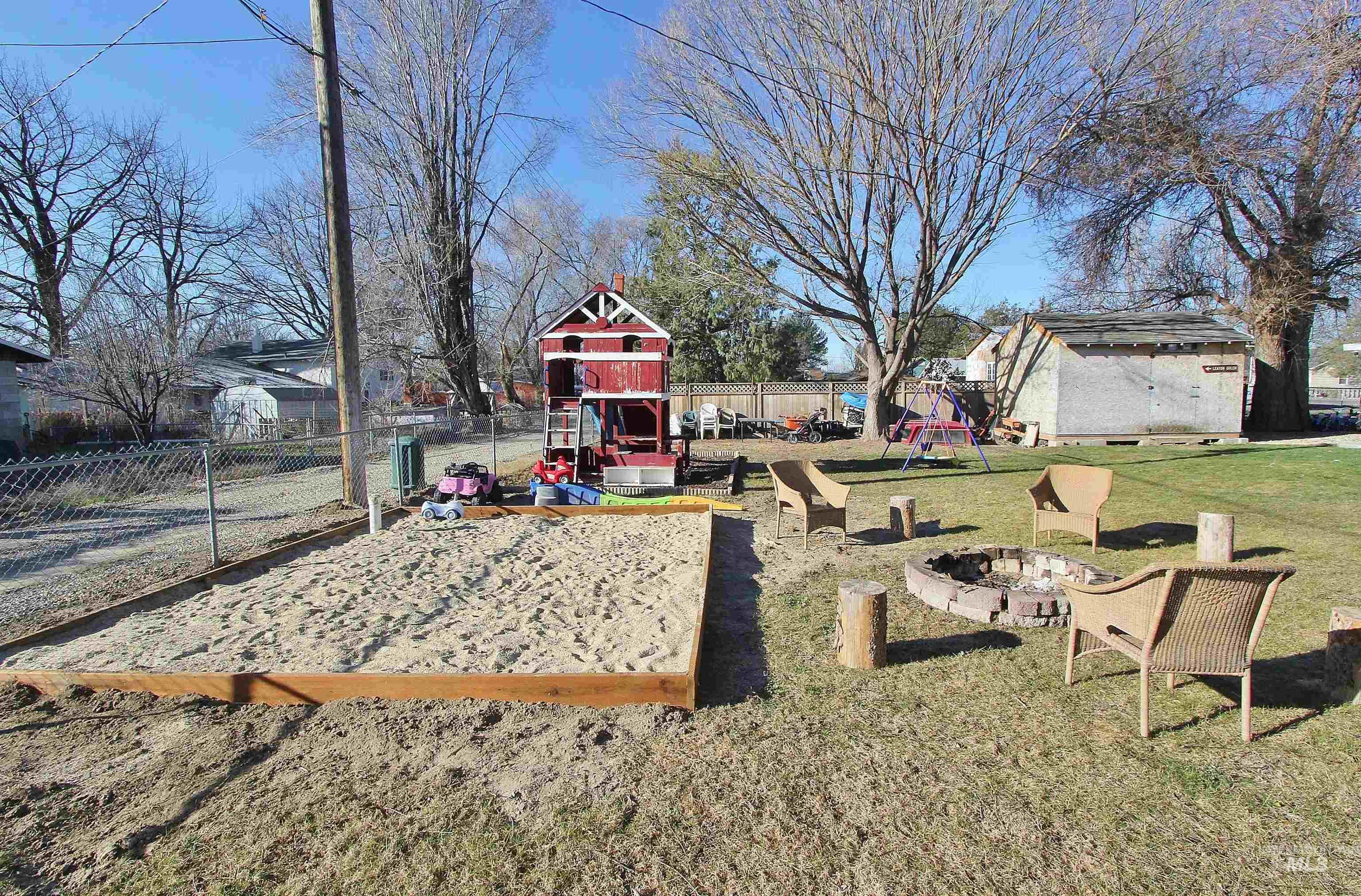 217 W Washington Ave, Homedale, Idaho 83628, 3 Bedrooms, 2 Bathrooms, Residential For Sale, Price $309,900,MLS 98972912