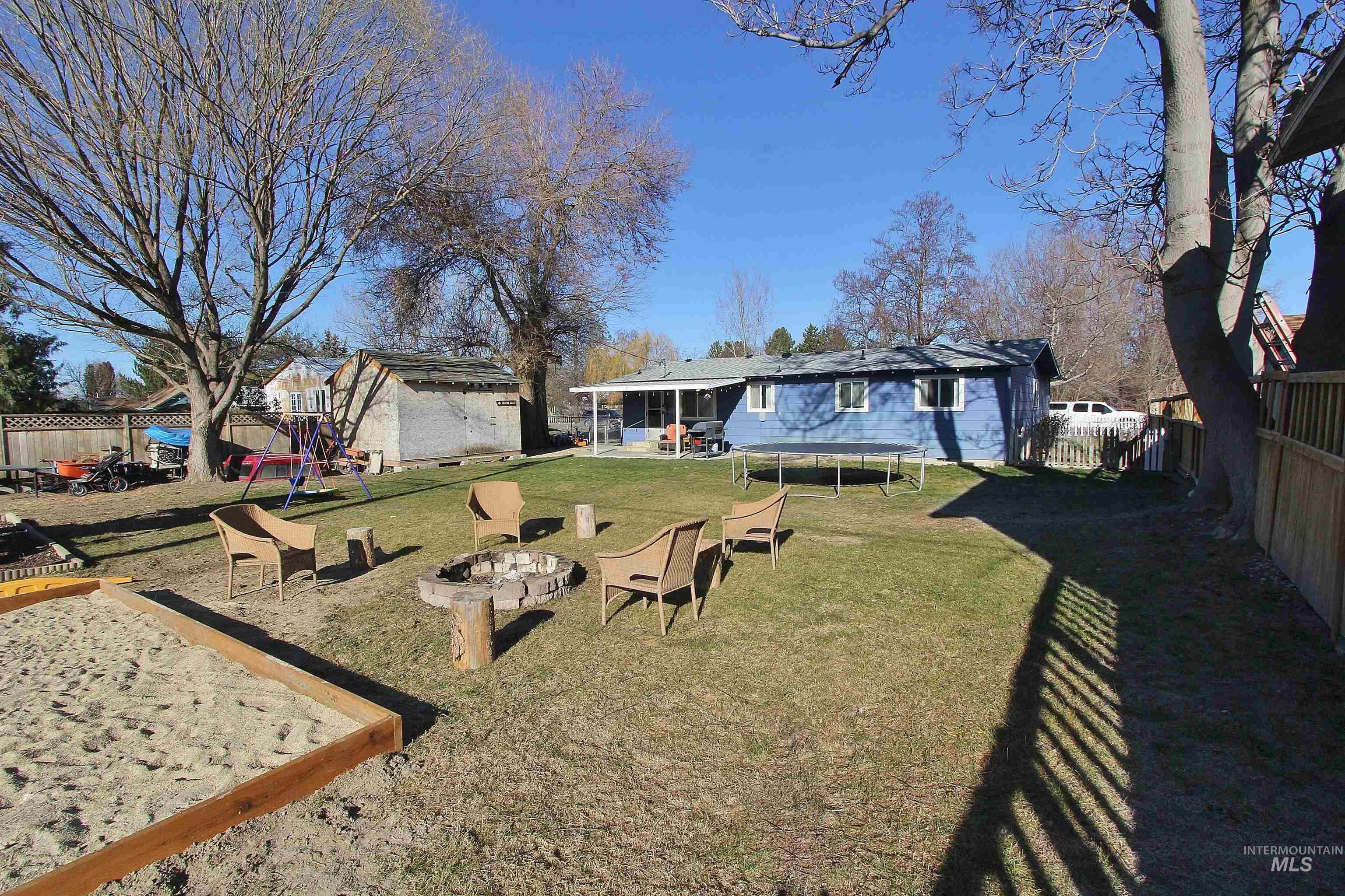 217 W Washington Ave, Homedale, Idaho 83628, 3 Bedrooms, 2 Bathrooms, Residential For Sale, Price $309,900,MLS 98972912