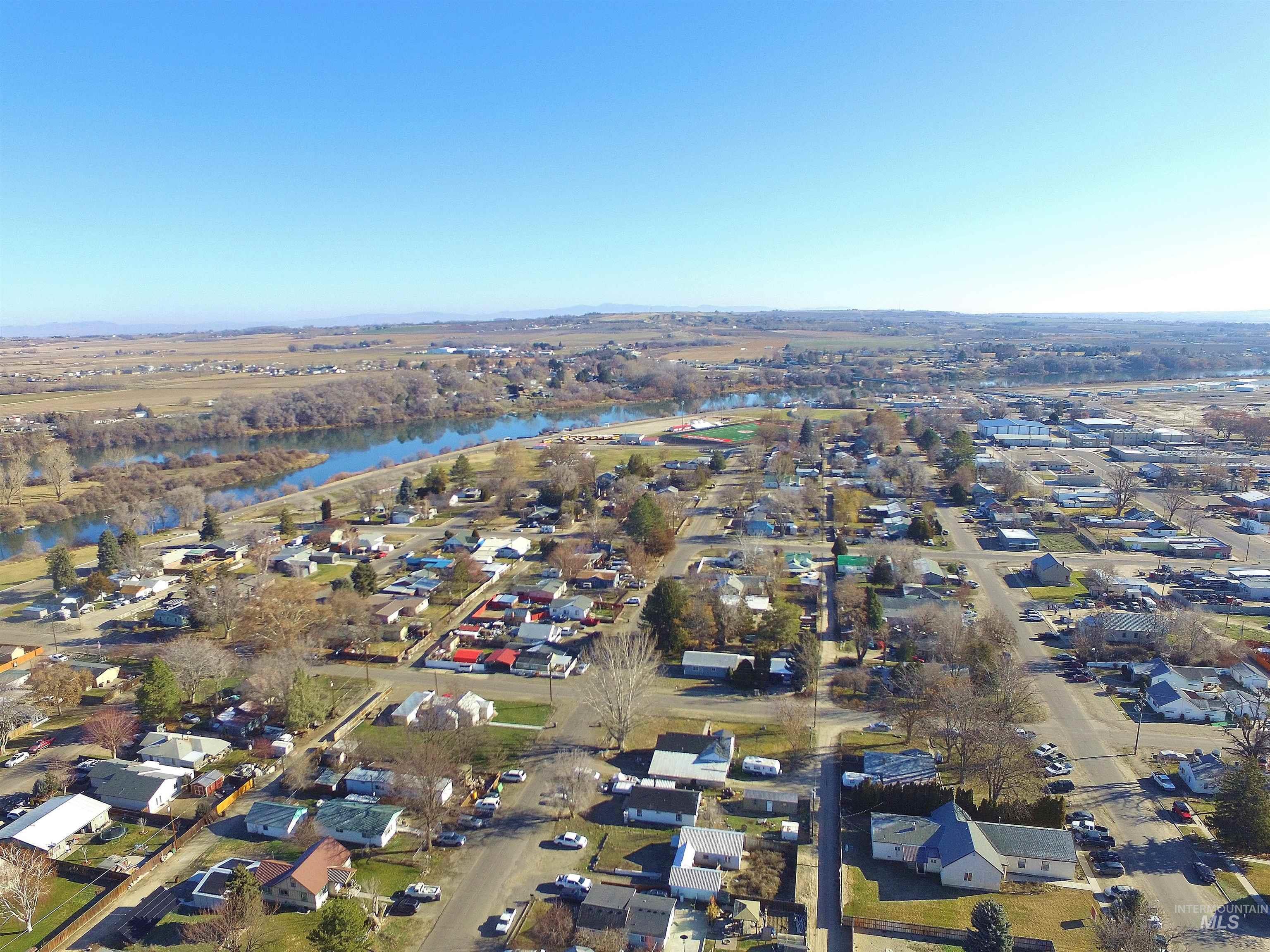 217 W Washington Ave, Homedale, Idaho 83628, 3 Bedrooms, 2 Bathrooms, Residential For Sale, Price $309,900,MLS 98972912