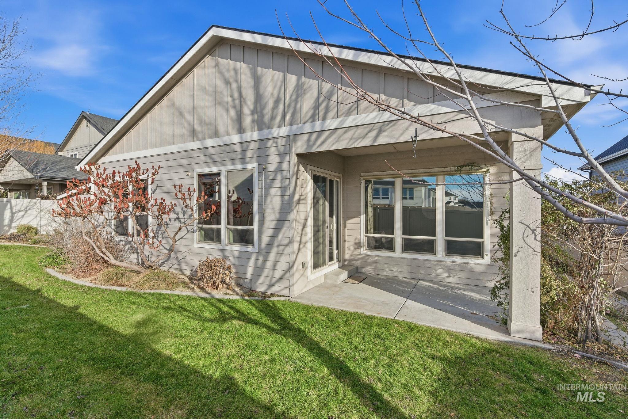 3179 N Cherry Laurel Way, Star, Idaho 83669, 3 Bedrooms, 2 Bathrooms, Residential For Sale, Price $535,000,MLS 98972913