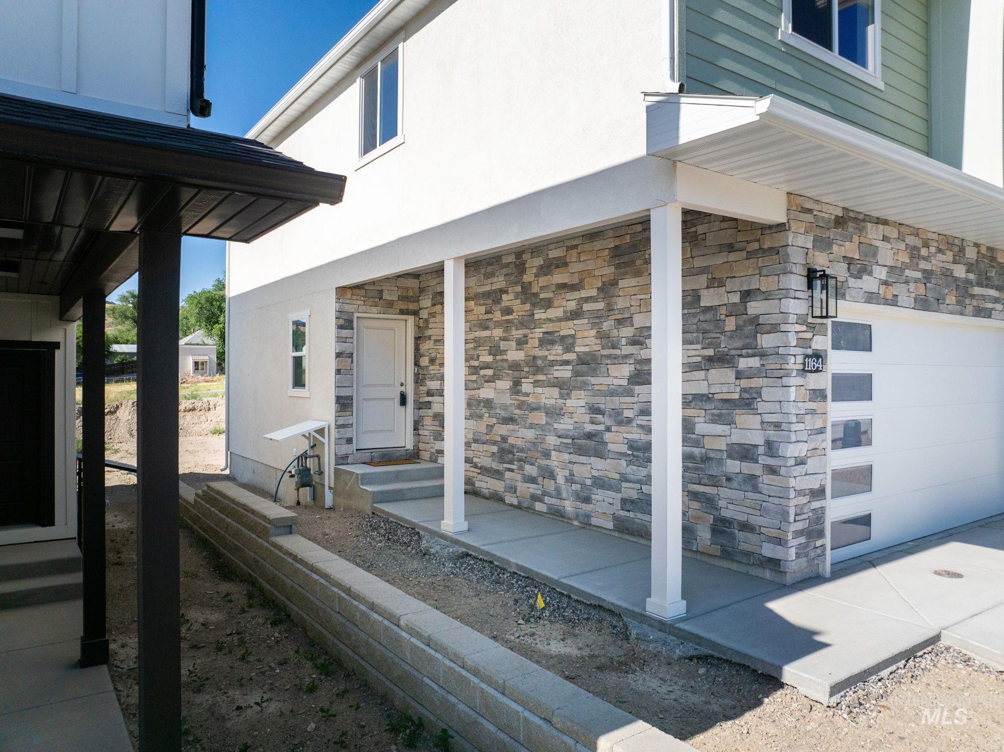 1164 Jasper Loop, Pocatello, Idaho 83204, 4 Bedrooms, 3 Bathrooms, Residential For Sale, Price $399,900,MLS 98972915