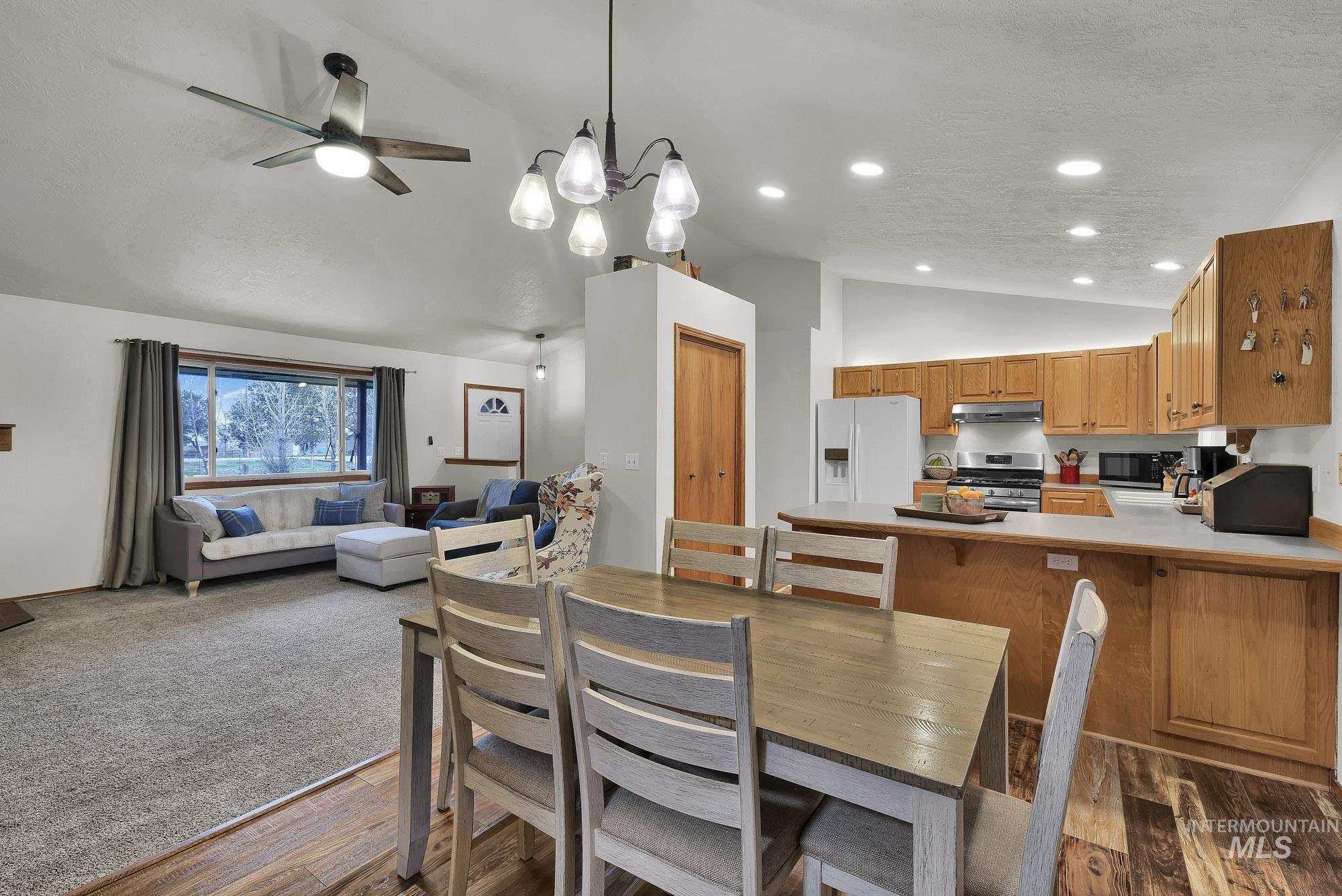 990 Bangtail Ln, Emmett, Idaho 83617, 3 Bedrooms, 2 Bathrooms, Residential For Sale, Price $524,900,MLS 98972916