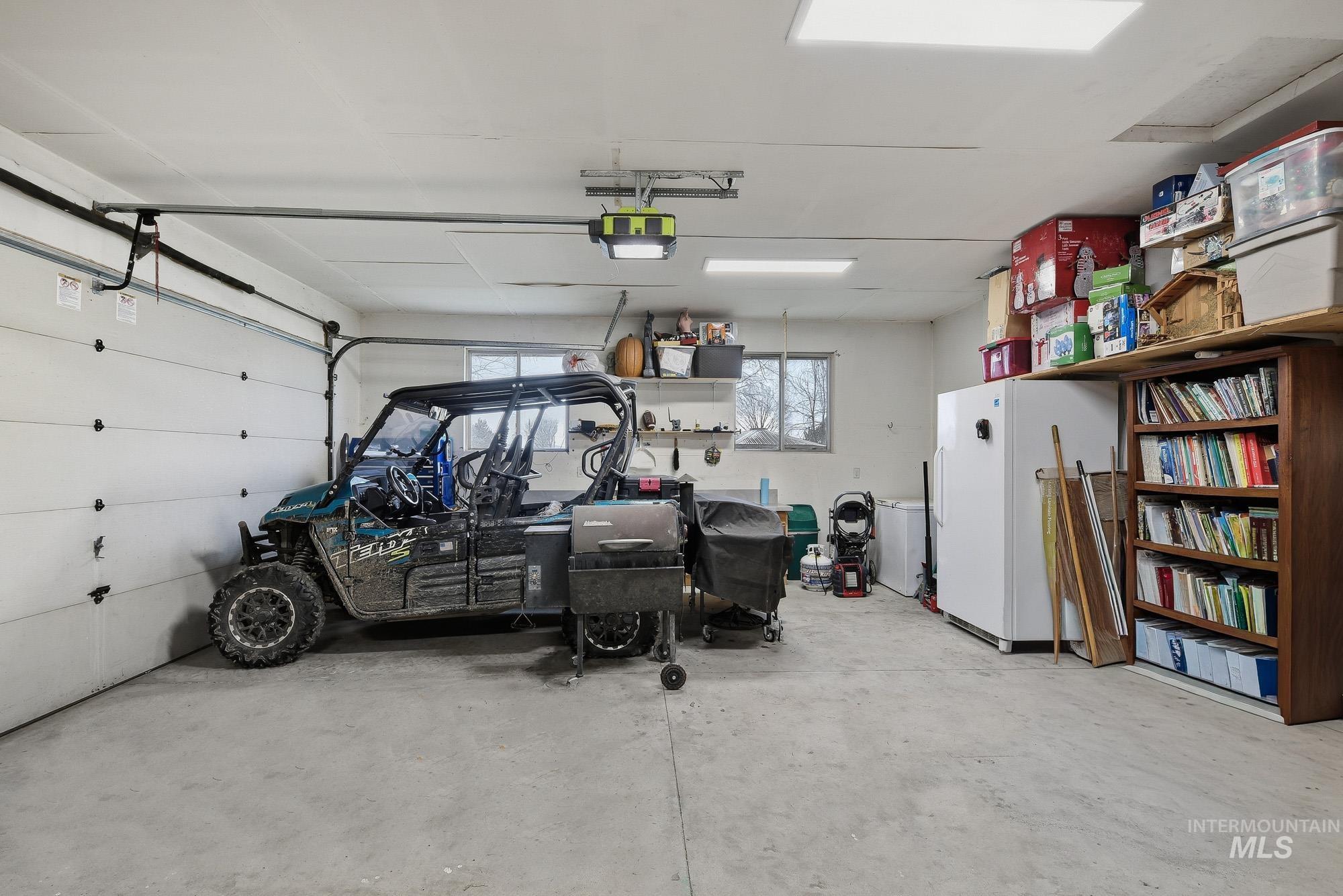 990 Bangtail Ln, Emmett, Idaho 83617, 3 Bedrooms, 2 Bathrooms, Residential For Sale, Price $524,900,MLS 98972916