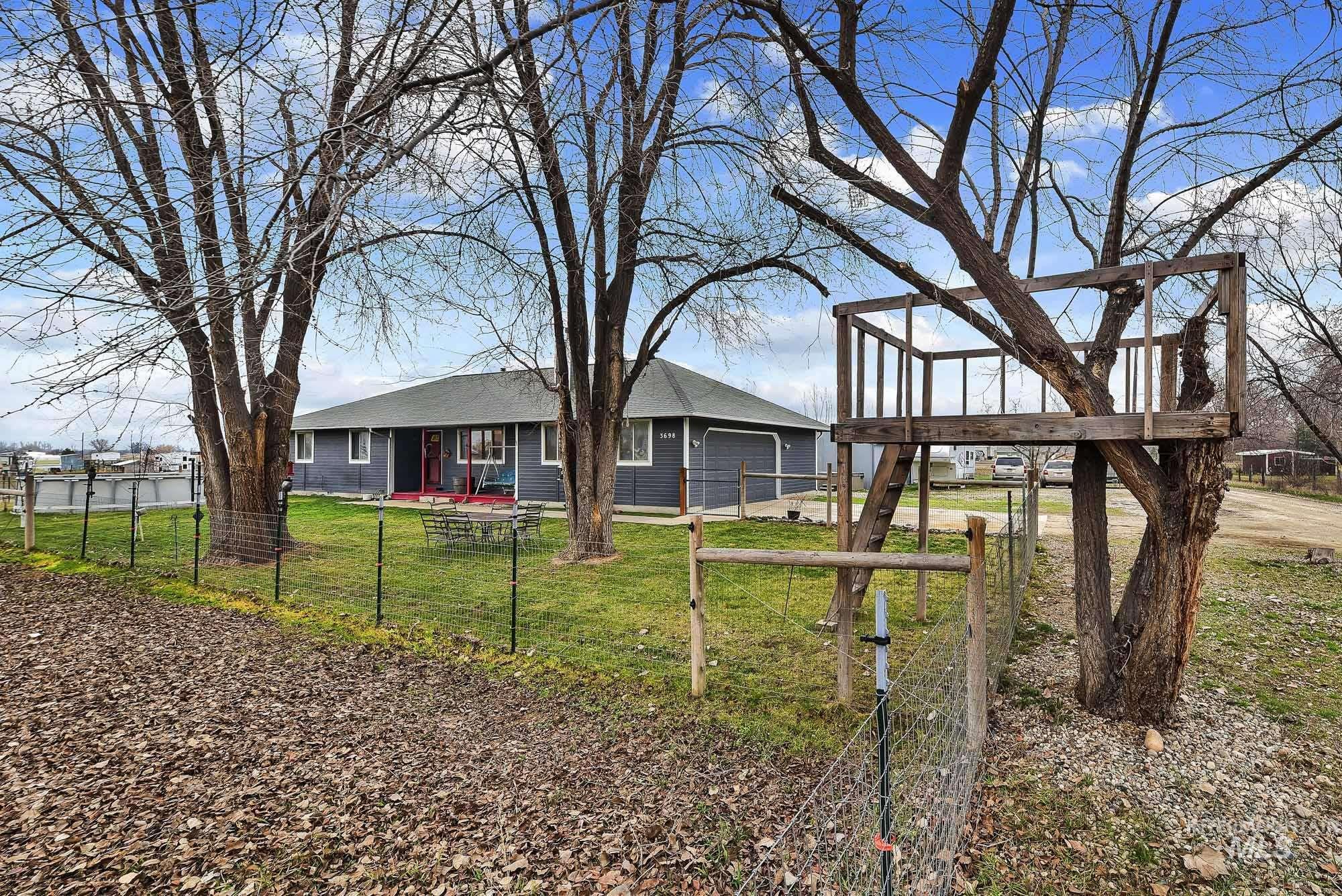 990 Bangtail Ln, Emmett, Idaho 83617, 3 Bedrooms, 2 Bathrooms, Residential For Sale, Price $524,900,MLS 98972916