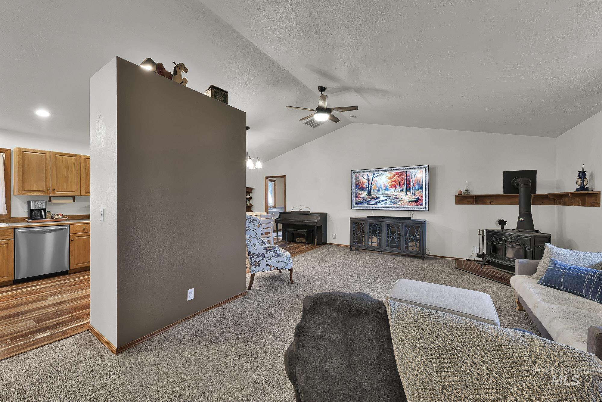 990 Bangtail Ln, Emmett, Idaho 83617, 3 Bedrooms, 2 Bathrooms, Residential For Sale, Price $524,900,MLS 98972916