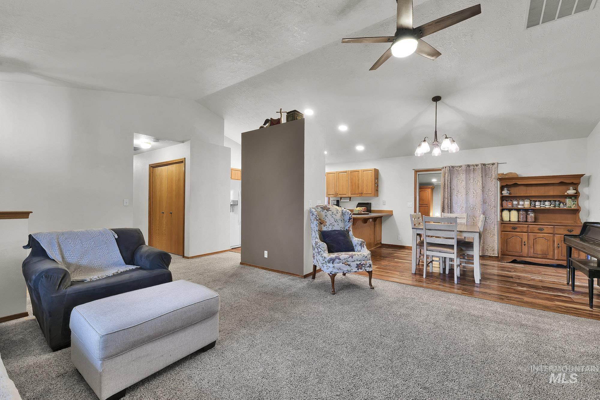 990 Bangtail Ln, Emmett, Idaho 83617, 3 Bedrooms, 2 Bathrooms, Residential For Sale, Price $524,900,MLS 98972916