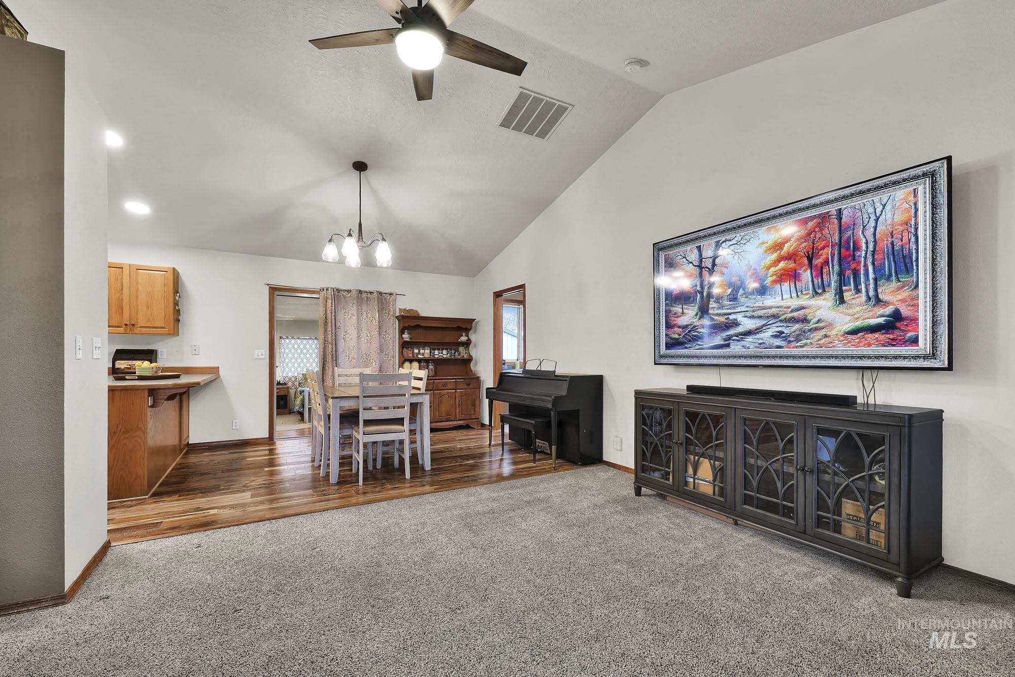 990 Bangtail Ln, Emmett, Idaho 83617, 3 Bedrooms, 2 Bathrooms, Residential For Sale, Price $524,900,MLS 98972916