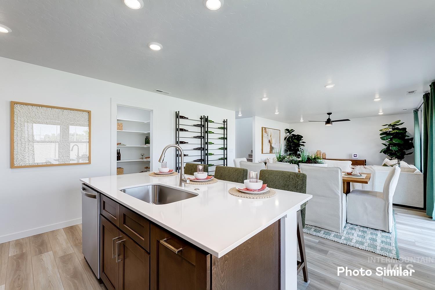 3349 S Tamayo Pl, Meridian, Idaho 83642, 4 Bedrooms, 3 Bathrooms, Residential For Sale, Price $528,900,MLS 98972918