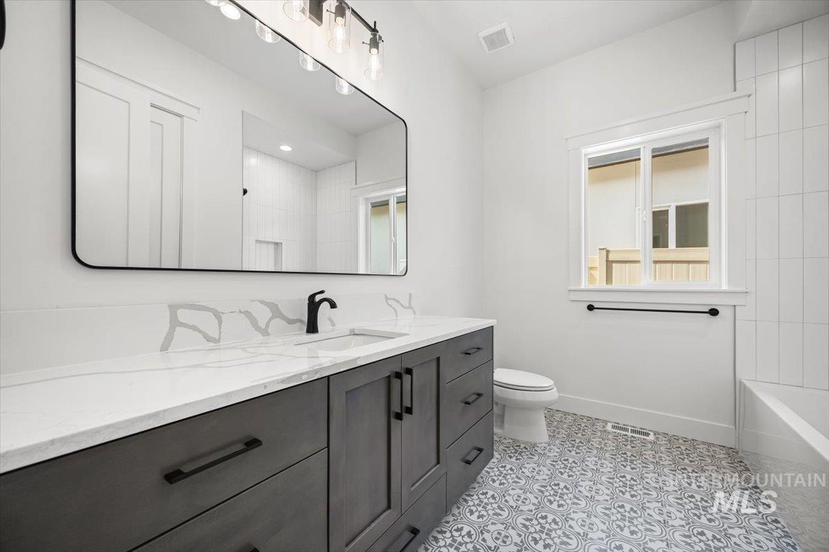 1965 W Pond Stone, Meridian, Idaho 83646, 4 Bedrooms, 3 Bathrooms, Residential For Sale, Price $799,800,MLS 98972921