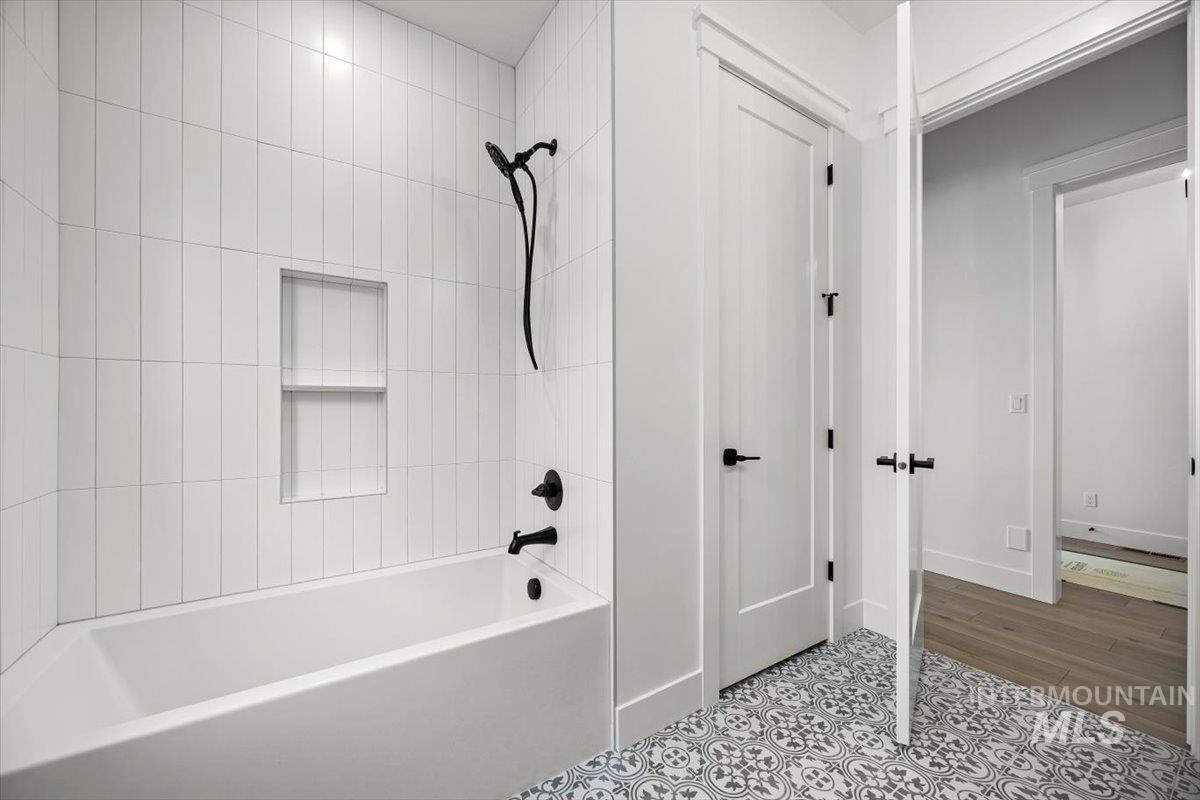 1965 W Pond Stone, Meridian, Idaho 83646, 4 Bedrooms, 3 Bathrooms, Residential For Sale, Price $799,800,MLS 98972921