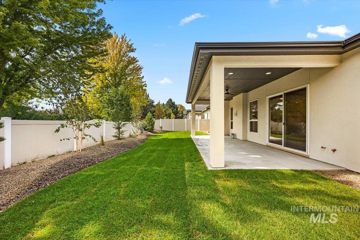 1965 W Pond Stone, Meridian, Idaho 83646, 4 Bedrooms, 3 Bathrooms, Residential For Sale, Price $799,800,MLS 98972921