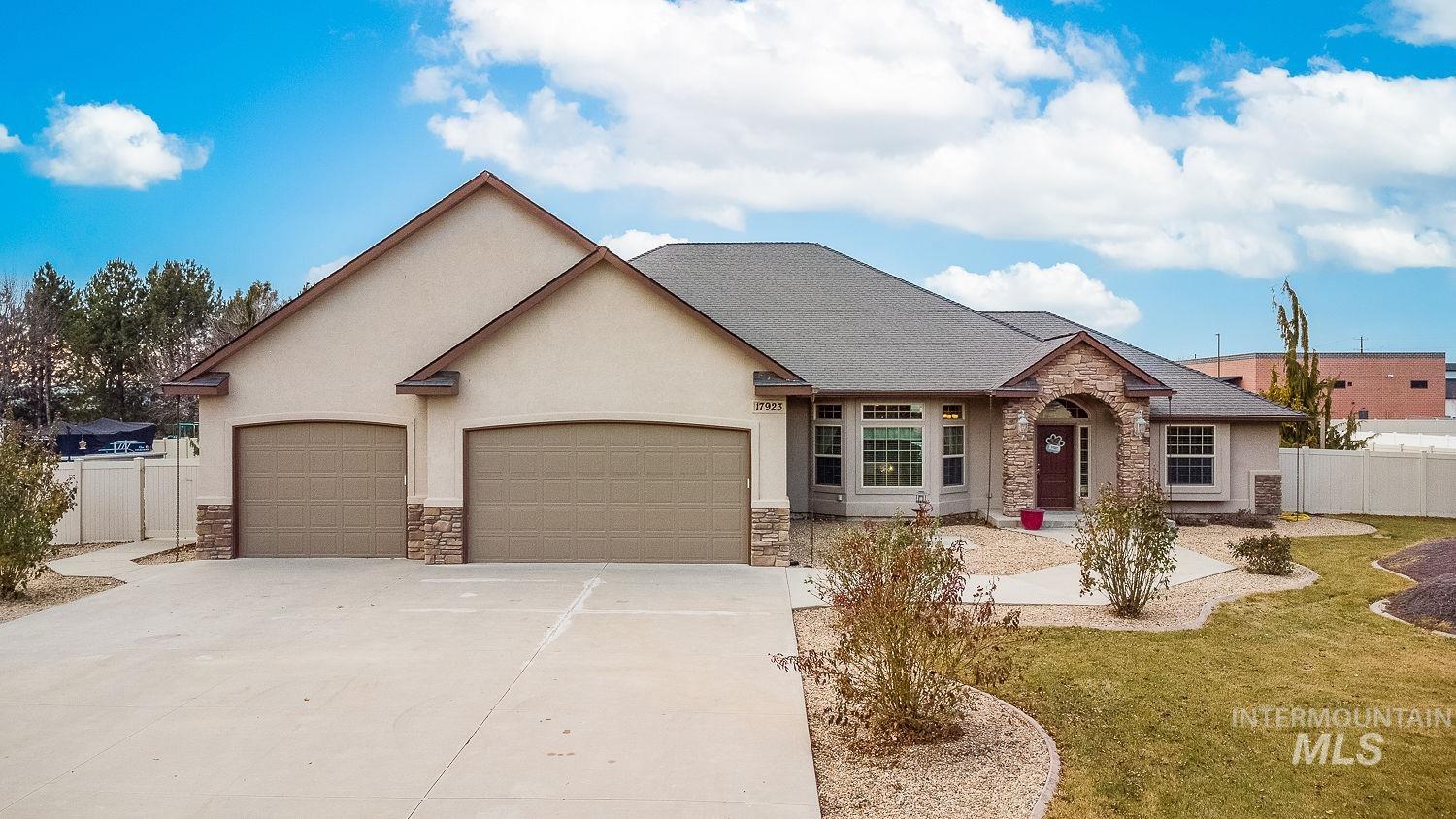 17923 Polara Way, Nampa, Idaho 83687, 3 Bedrooms, 2 Bathrooms, Residential For Sale, Price $775,000,MLS 98972924