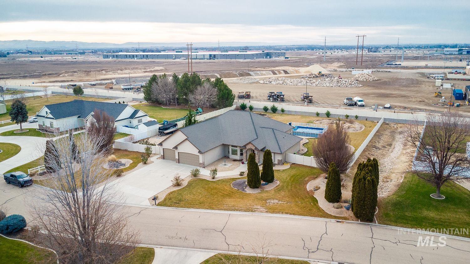 17923 Polara Way, Nampa, Idaho 83687, 3 Bedrooms, 2 Bathrooms, Residential For Sale, Price $775,000,MLS 98972924