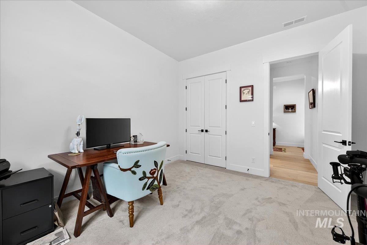 1911 N Willowick Ave, Eagle, Idaho 83616, 4 Bedrooms, 3 Bathrooms, Residential For Sale, Price $839,990, 98972925