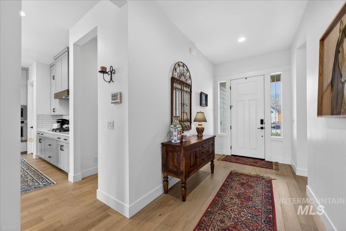 1911 N Willowick Ave, Eagle, Idaho 83616, 4 Bedrooms, 3 Bathrooms, Residential For Sale, Price $877,778, 98972925