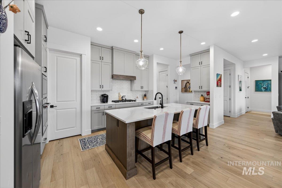 1911 N Willowick Ave, Eagle, Idaho 83616, 4 Bedrooms, 3 Bathrooms, Residential For Sale, Price $839,990, 98972925