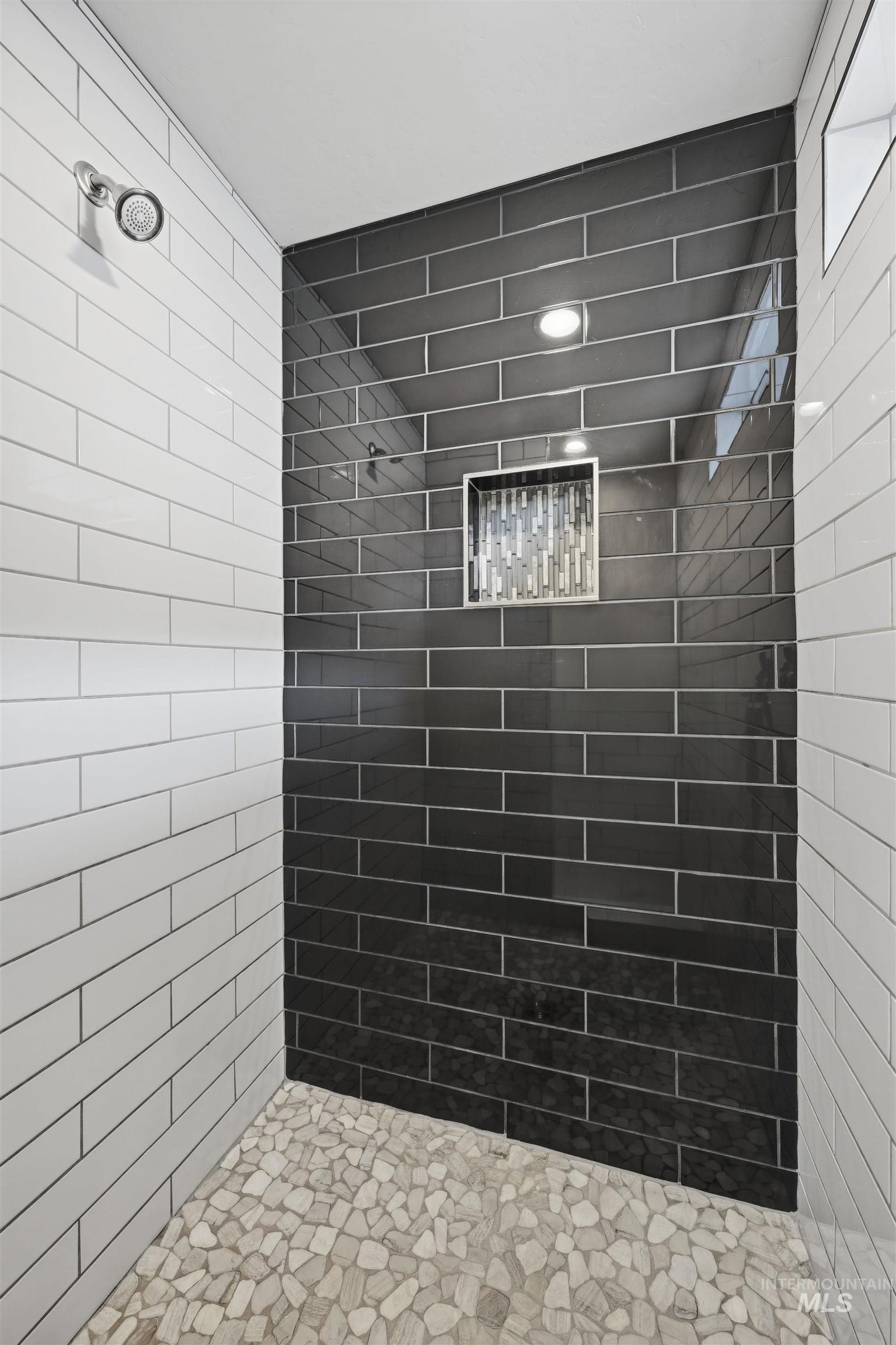 2229 E Grayson St, Meridian, Idaho 83642, 3 Bedrooms, 2 Bathrooms, Residential For Sale, Price $599,000,MLS 98972926