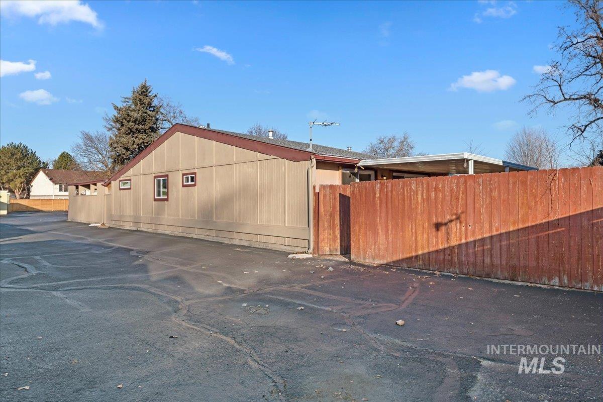 4747 W Albion St, Boise, Idaho 83705, 3 Bedrooms, 1.5 Bathrooms, Residential For Sale, Price $385,000,MLS 98972928