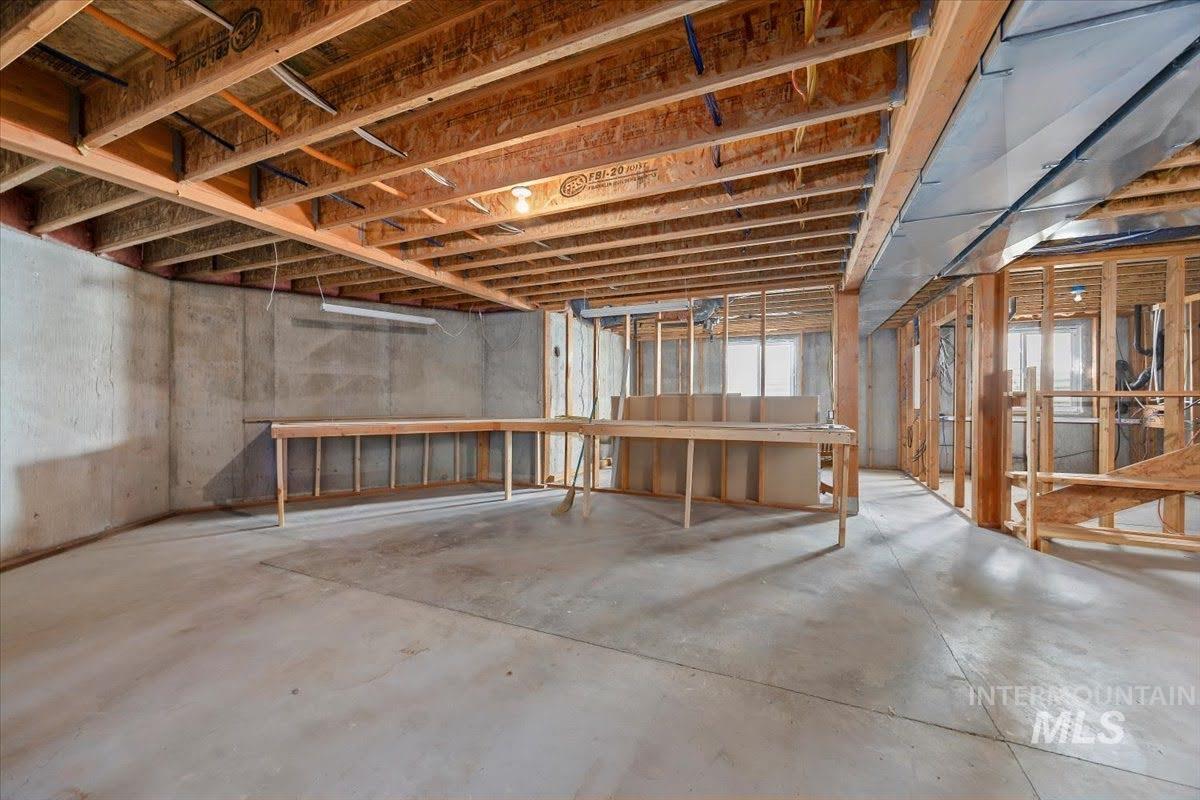 188 E 552 N, Shoshone, Idaho 83352, 3 Bedrooms, 2 Bathrooms, Residential For Sale, Price $625,000,MLS 98972929