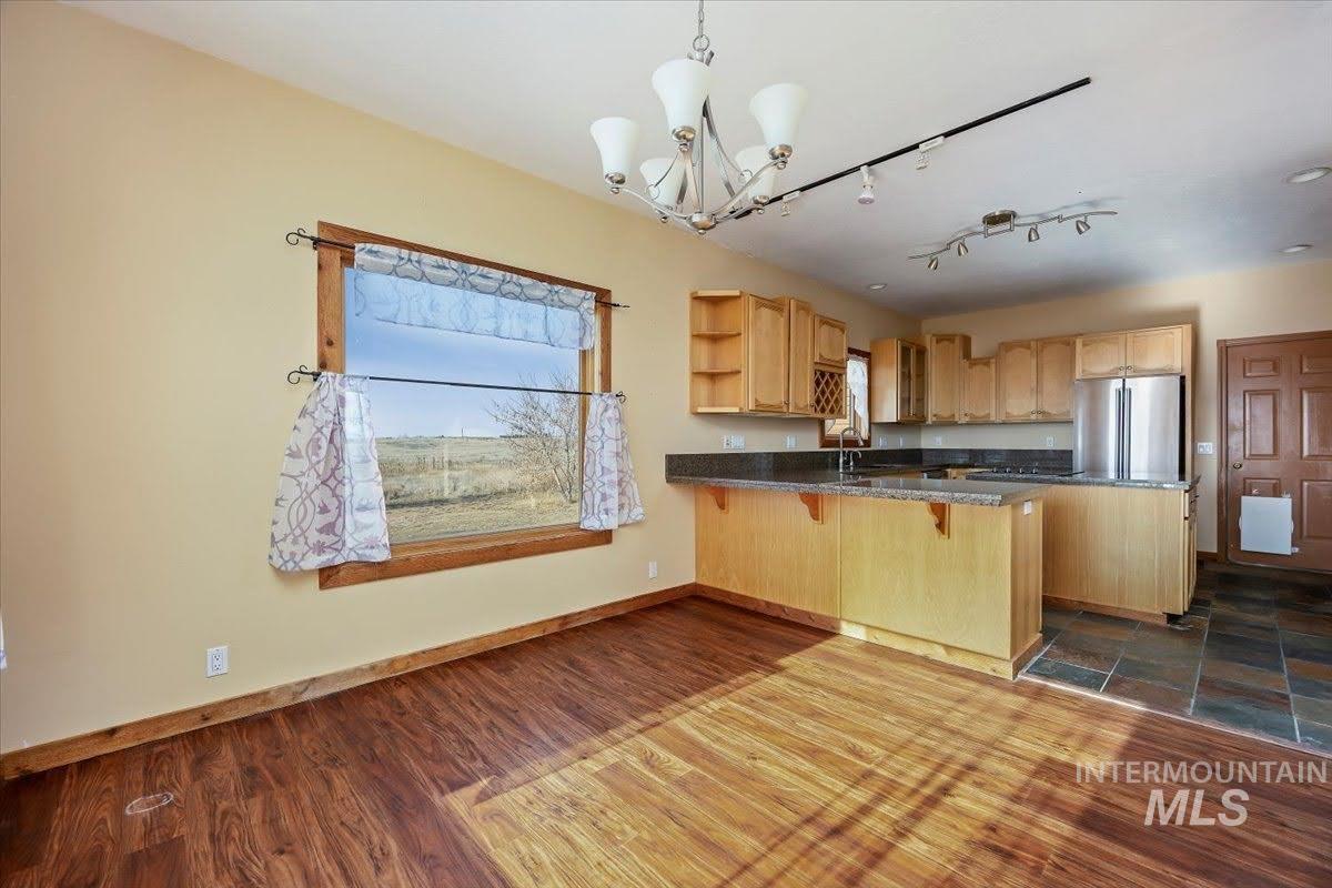 188 E 552 N, Shoshone, Idaho 83352, 3 Bedrooms, 2 Bathrooms, Residential For Sale, Price $625,000,MLS 98972929