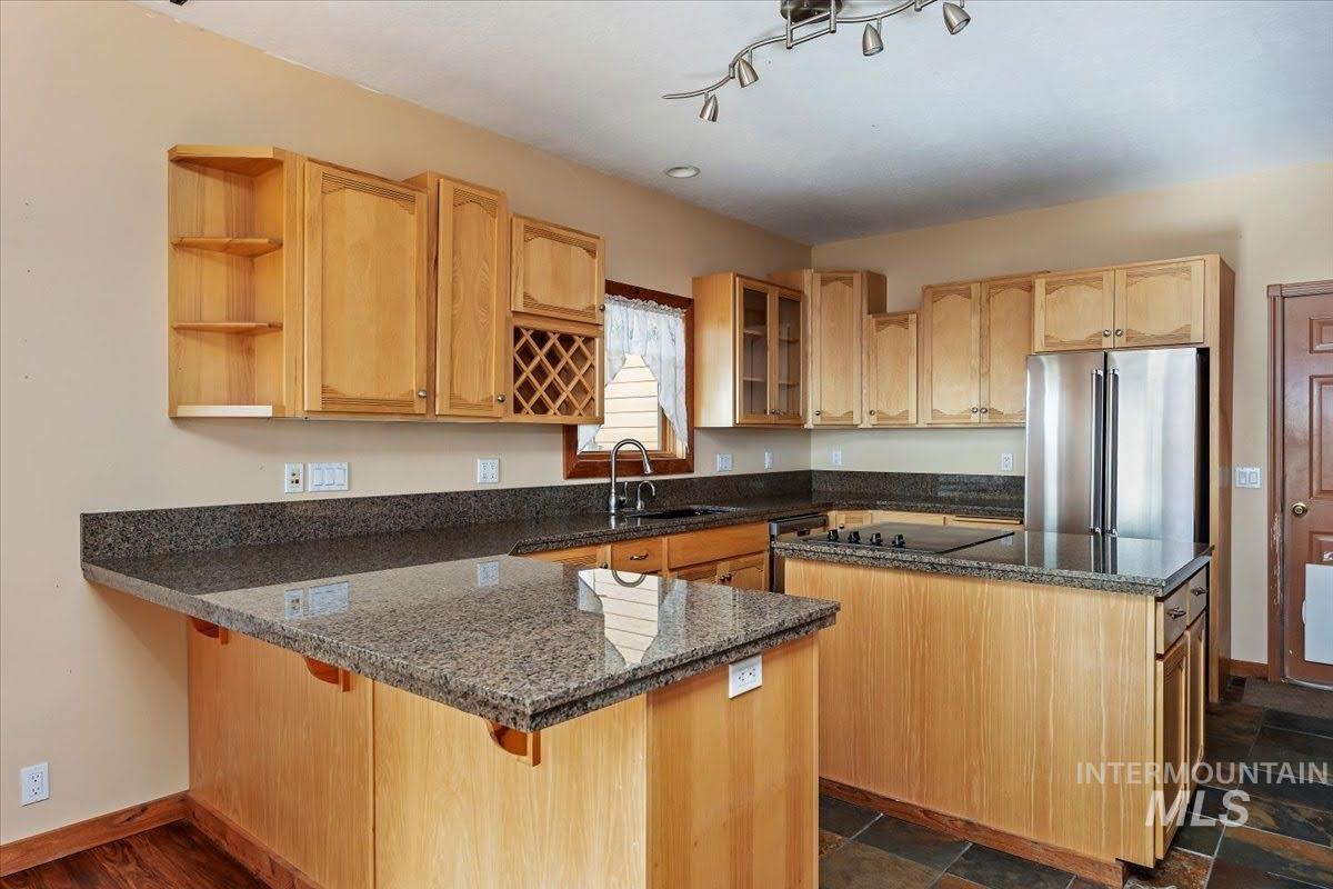 188 E 552 N, Shoshone, Idaho 83352, 3 Bedrooms, 2 Bathrooms, Residential For Sale, Price $625,000,MLS 98972929