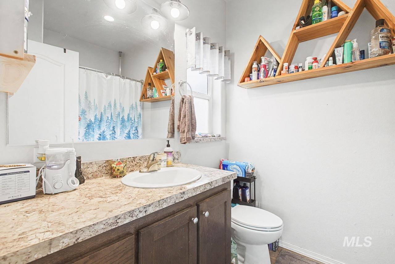 1224 1/2 Burrell Ave, Lewiston, Idaho 83501, 3 Bedrooms, 2 Bathrooms, Residential For Sale, Price $325,000,MLS 98972932