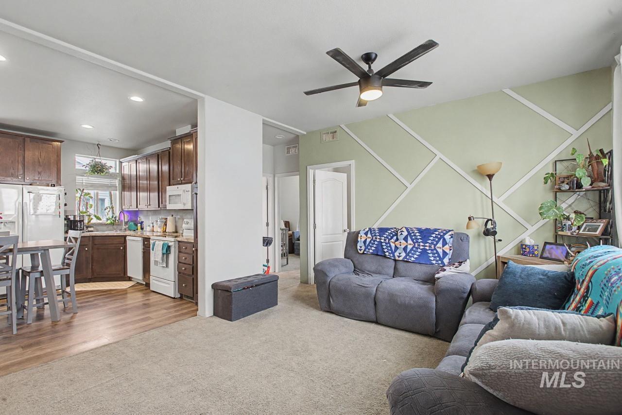 1224 1/2 Burrell Ave, Lewiston, Idaho 83501, 3 Bedrooms, 2 Bathrooms, Residential For Sale, Price $325,000,MLS 98972932