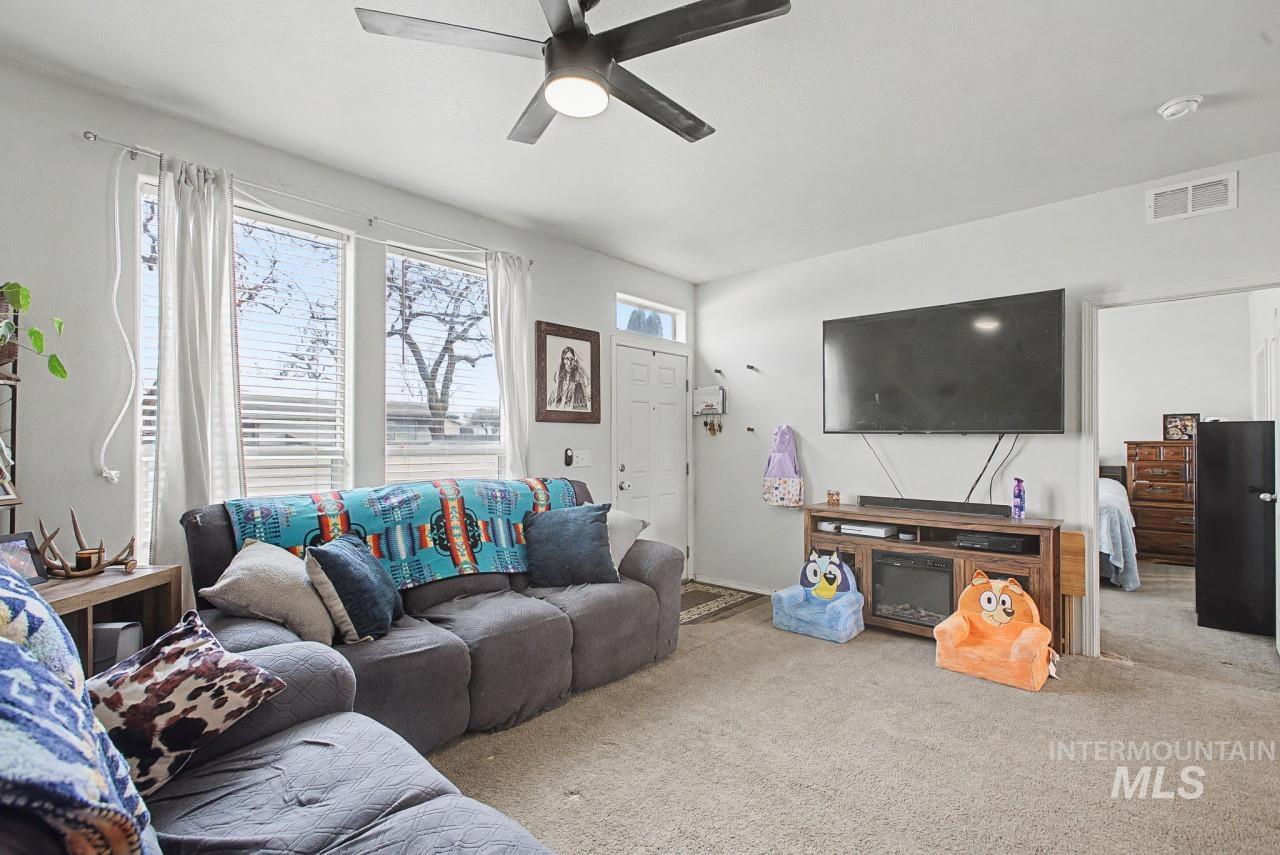 1224 1/2 Burrell Ave, Lewiston, Idaho 83501, 3 Bedrooms, 2 Bathrooms, Residential For Sale, Price $325,000,MLS 98972932