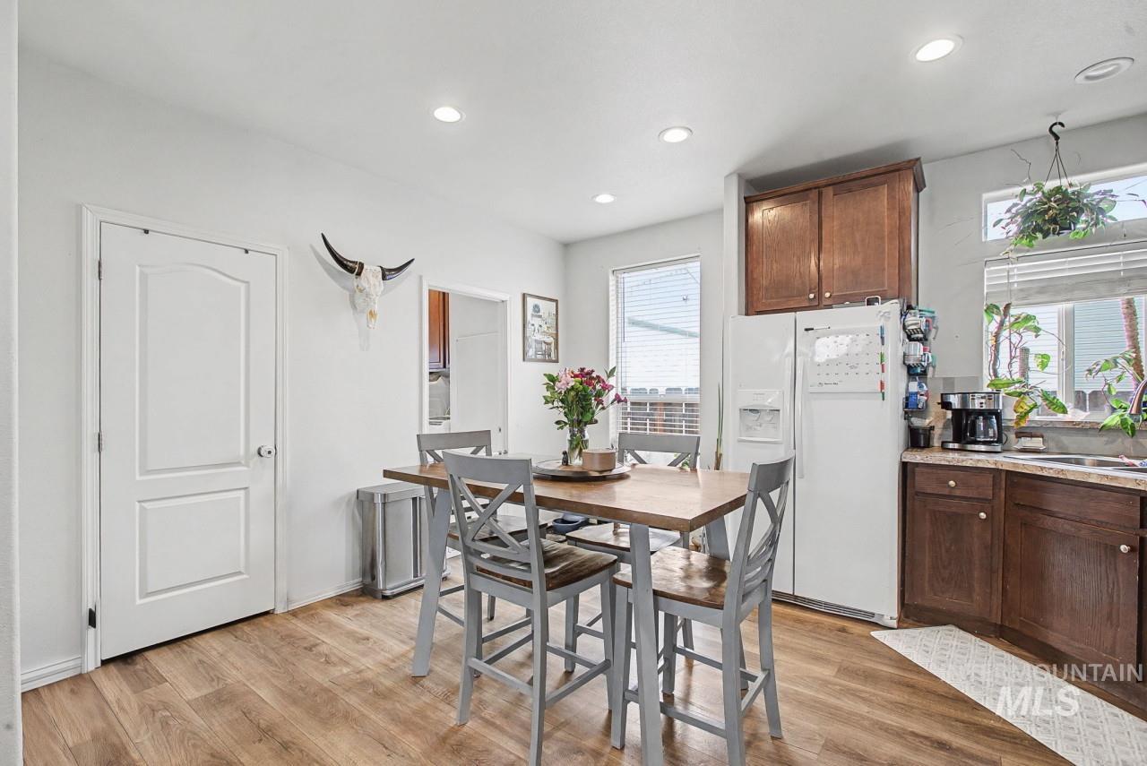 1224 1/2 Burrell Ave, Lewiston, Idaho 83501, 3 Bedrooms, 2 Bathrooms, Residential For Sale, Price $325,000,MLS 98972932