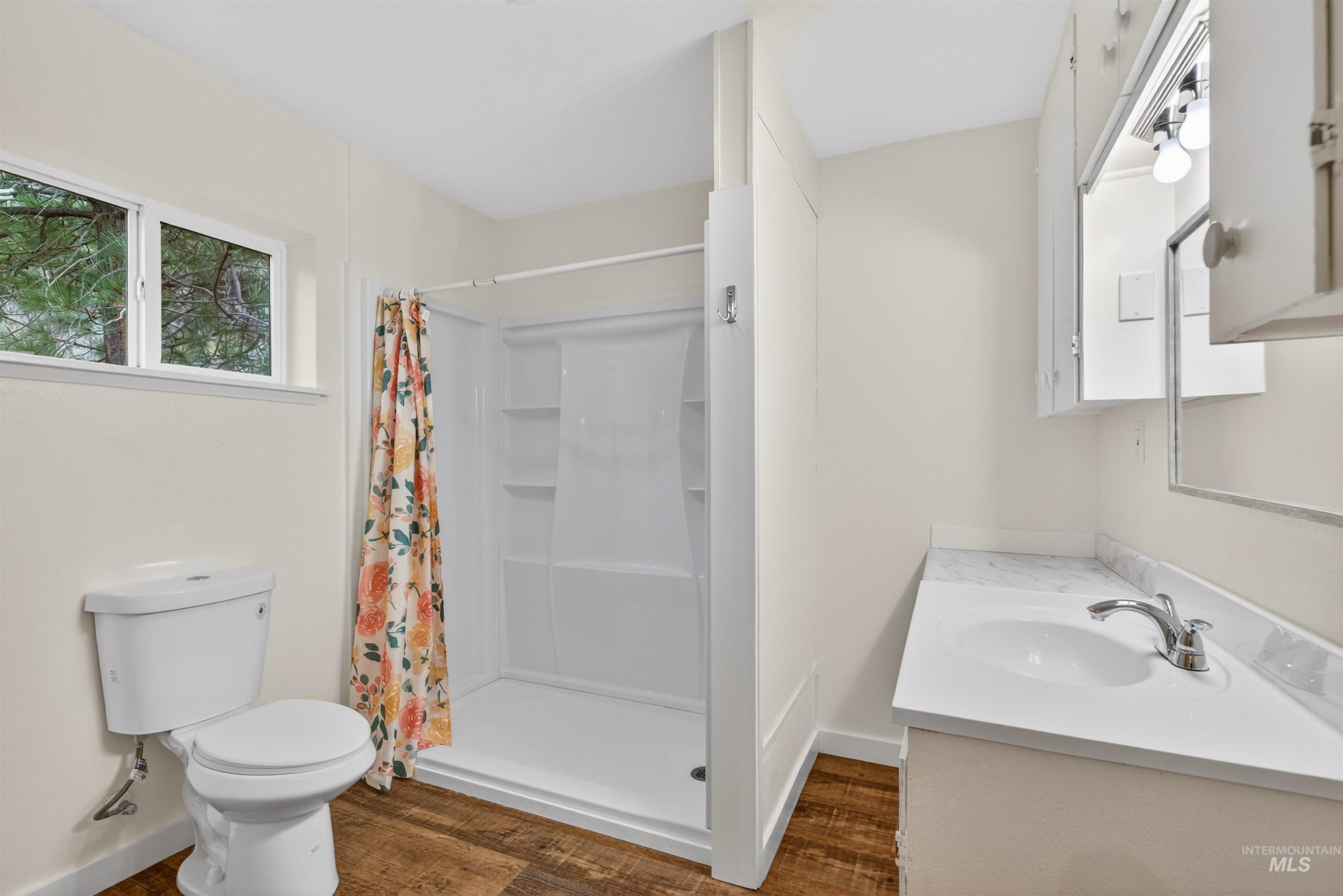 8049 Asotin Creek Road, Asotin, Washington 99402, 3 Bedrooms, 2 Bathrooms, Residential For Sale, Price $469,900,MLS 98972933