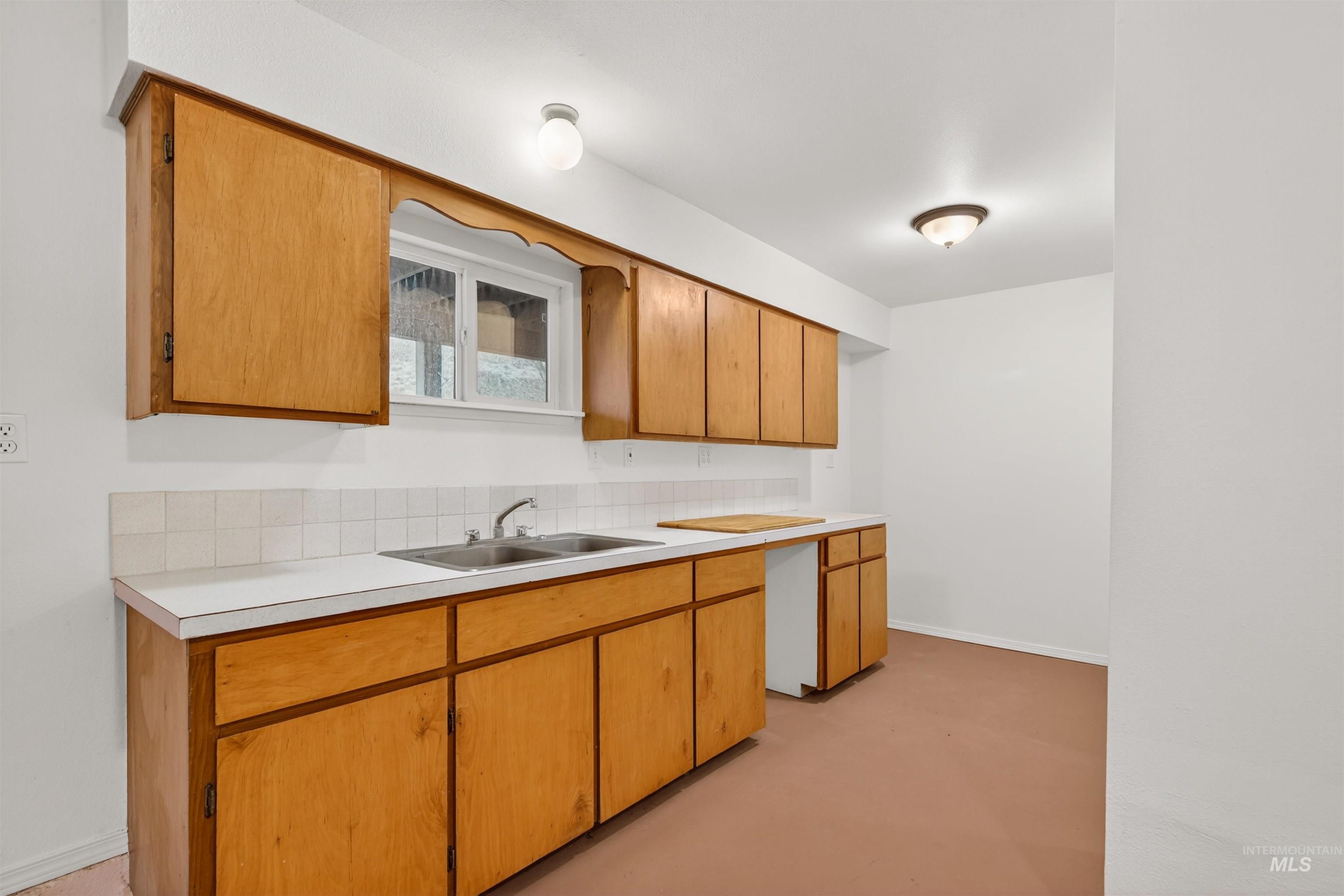 8049 Asotin Creek Road, Asotin, Washington 99402, 3 Bedrooms, 2 Bathrooms, Residential For Sale, Price $469,900,MLS 98972933