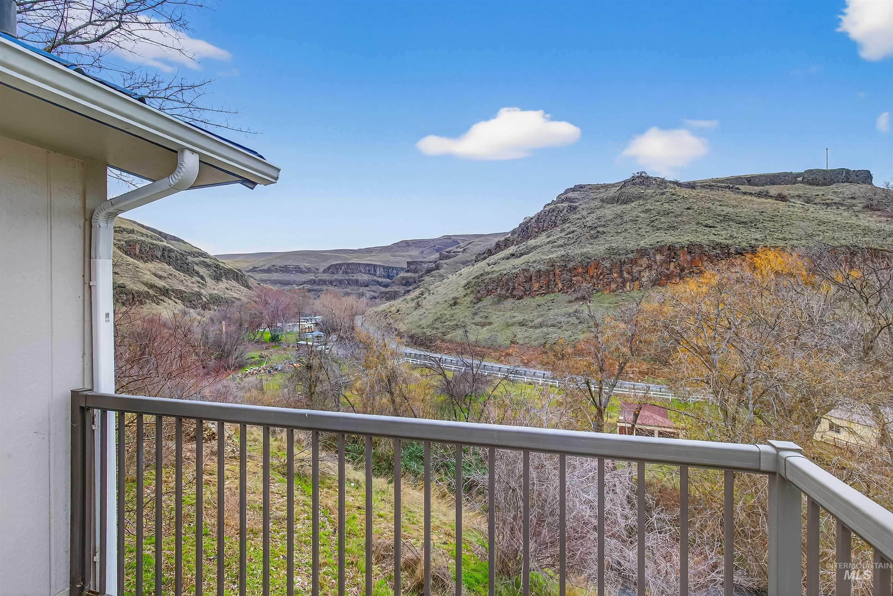 8049 Asotin Creek Road, Asotin, Washington 99402, 3 Bedrooms, 2 Bathrooms, Residential For Sale, Price $469,900,MLS 98972933