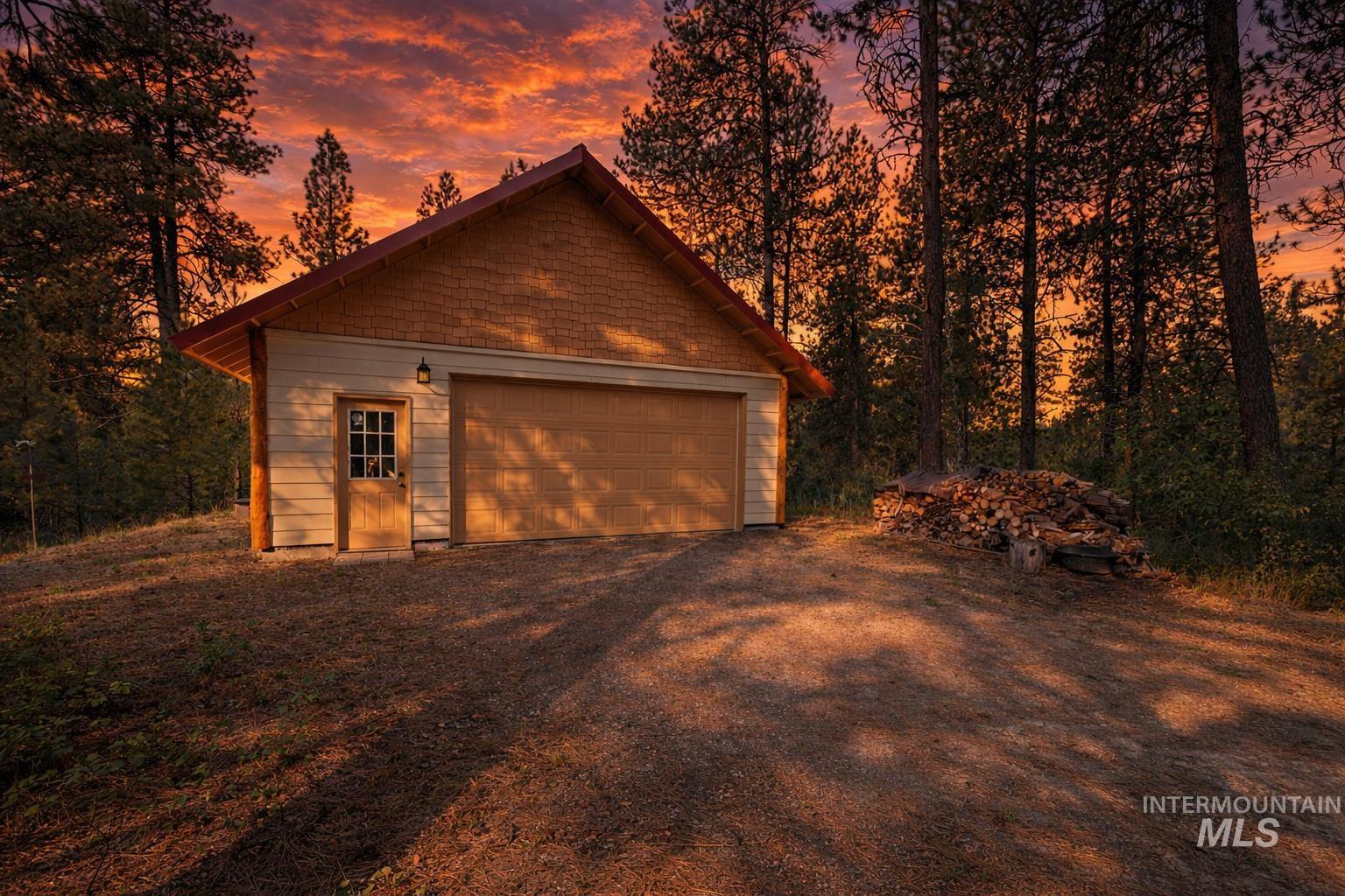 397 Warm Lake Rd, Cascade, Idaho 83611, 4 Bedrooms, 2 Bathrooms, Residential For Sale, Price $740,000,MLS 98972934