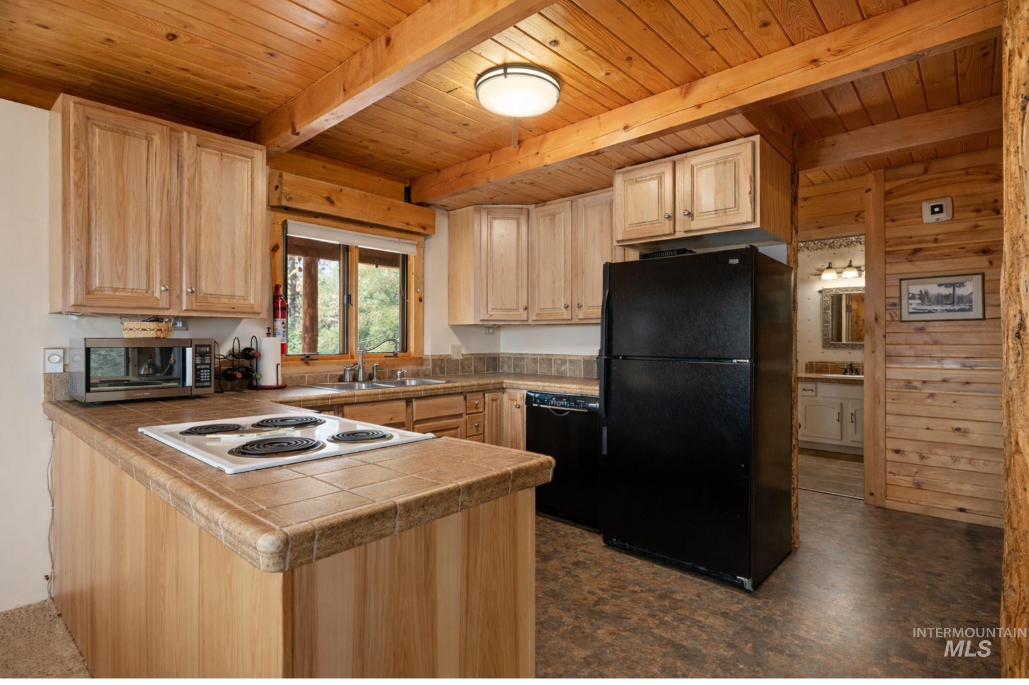 397 Warm Lake Rd, Cascade, Idaho 83611, 4 Bedrooms, 2 Bathrooms, Residential For Sale, Price $740,000,MLS 98972934